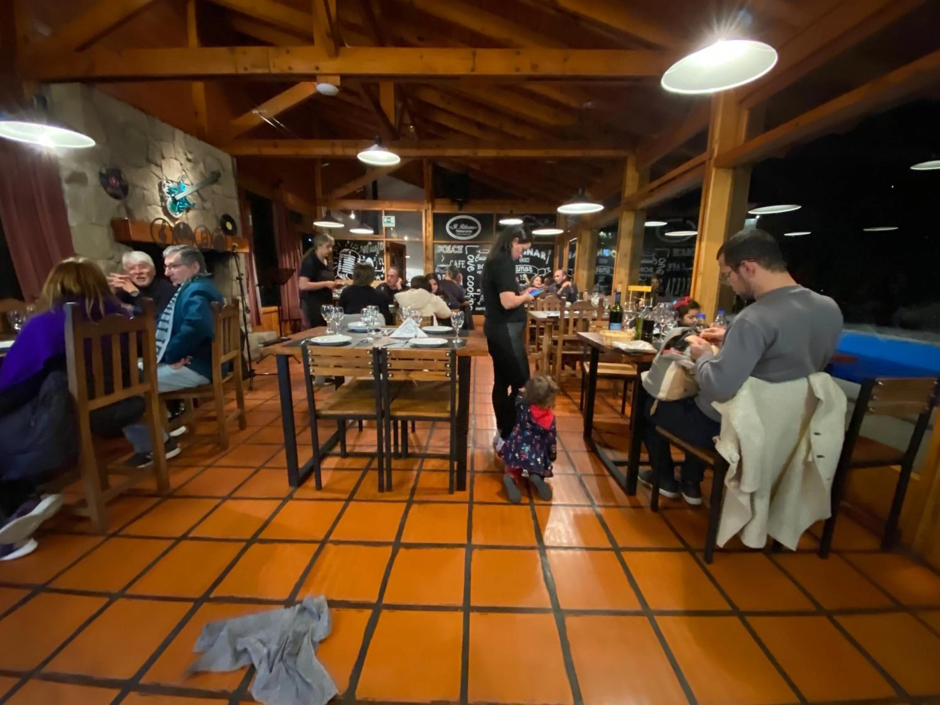 Restaurant/places to eat in DUT Bariloche by Apartments Bariloche