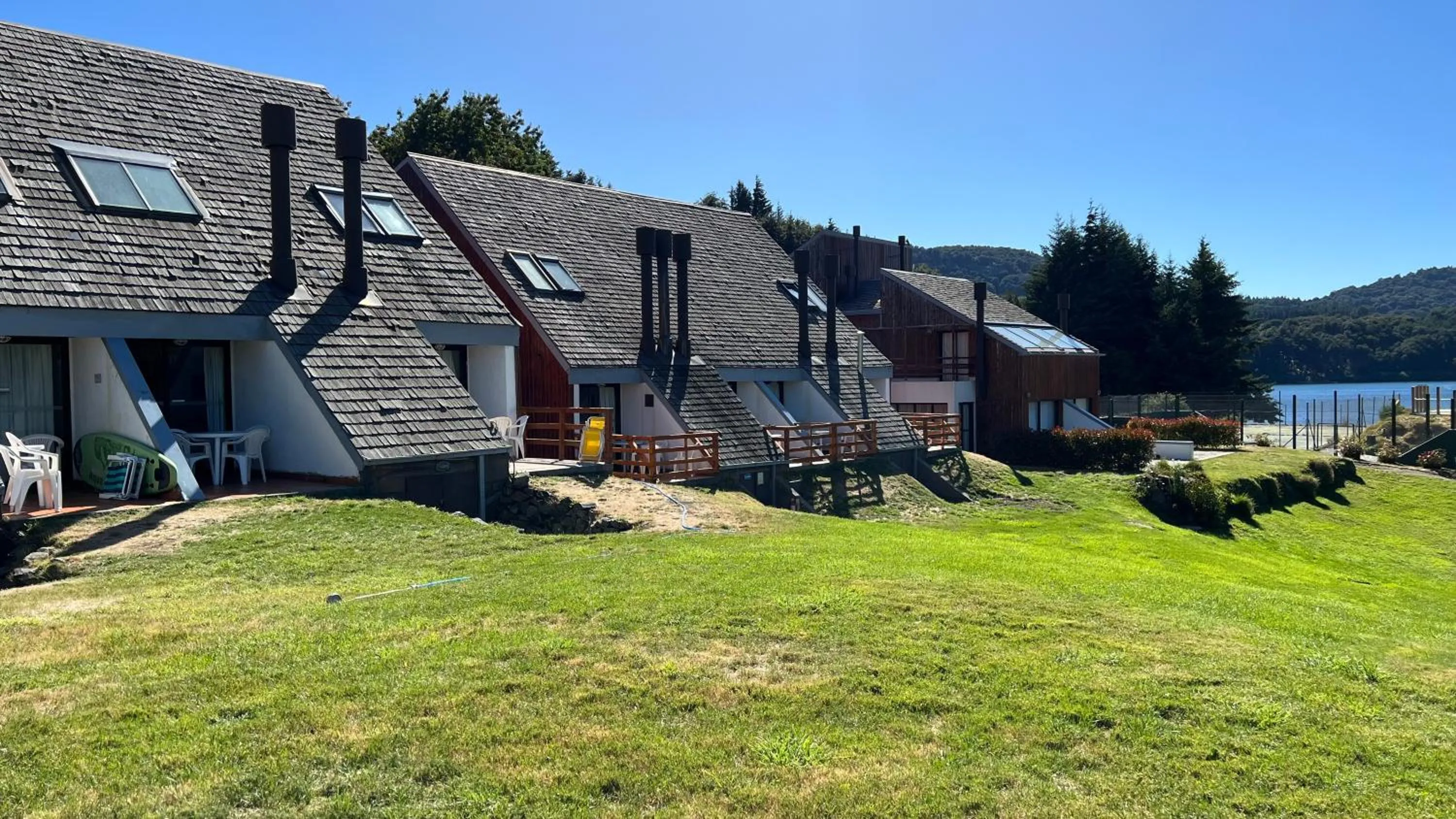 Property building in DUT Bariloche by Apartments Bariloche