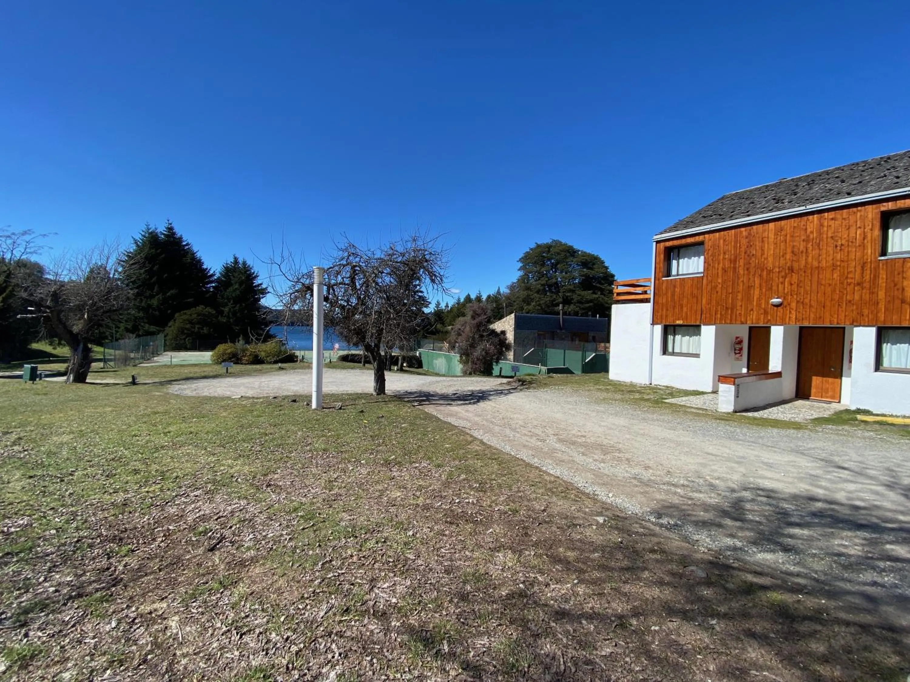 Property building in DUT Bariloche by Apartments Bariloche