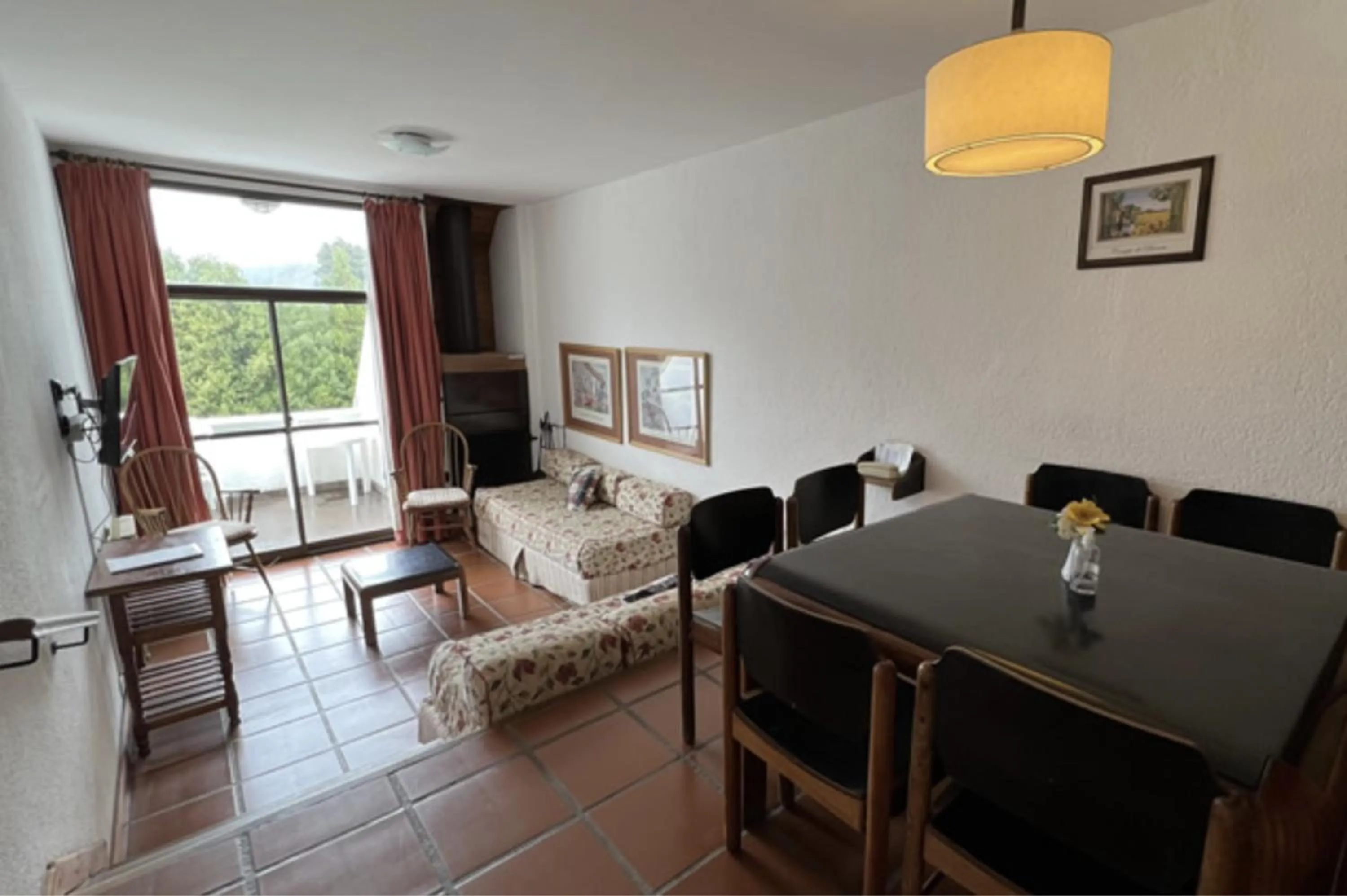 Living room in DUT Bariloche by Apartments Bariloche