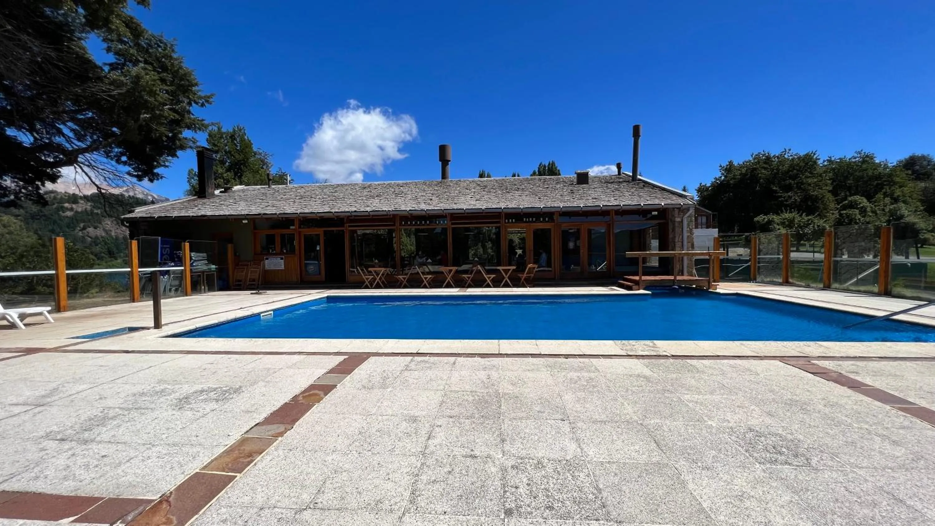 Property building in DUT Bariloche by Apartments Bariloche