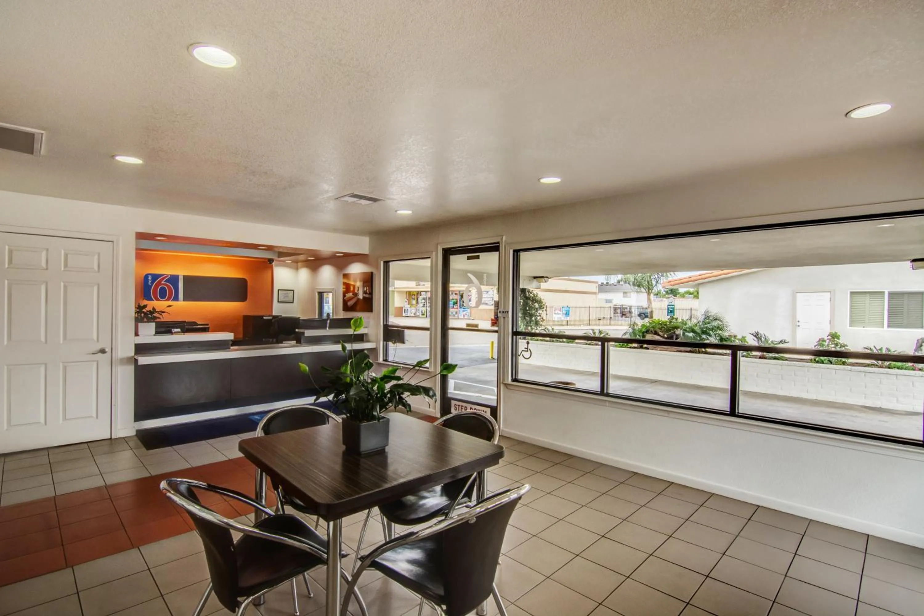 Lobby or reception in Motel 6 Manteca CA