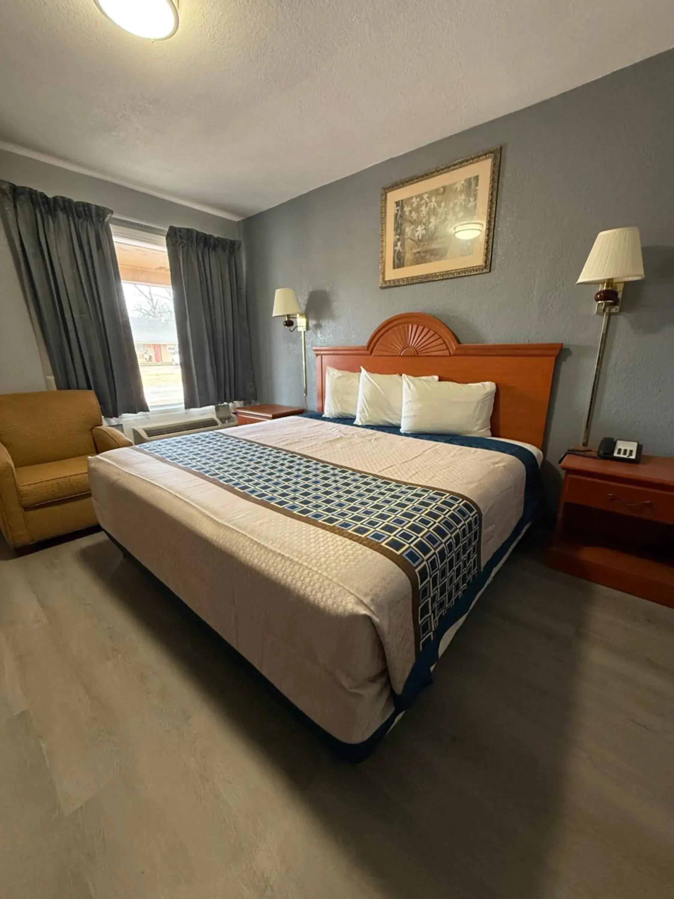 Single Room in Budget Inn Single Room in Budget Inn