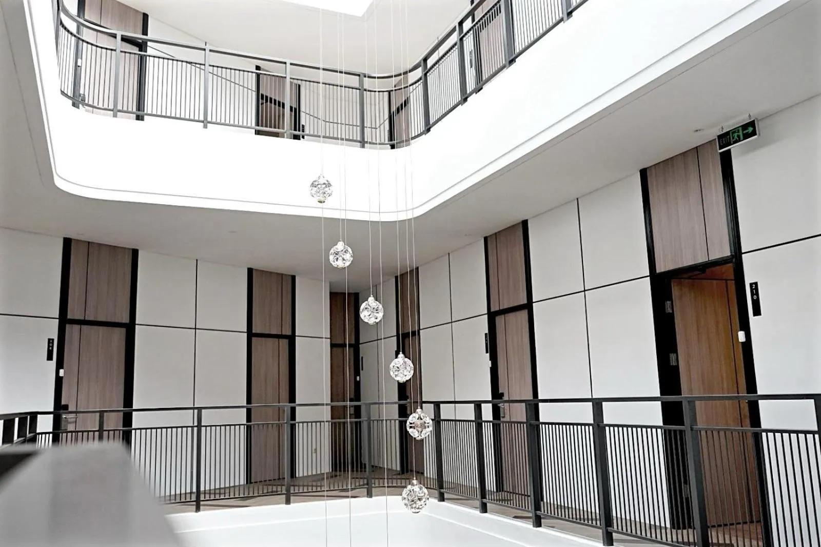 Spot 43 Cafe and Hotel