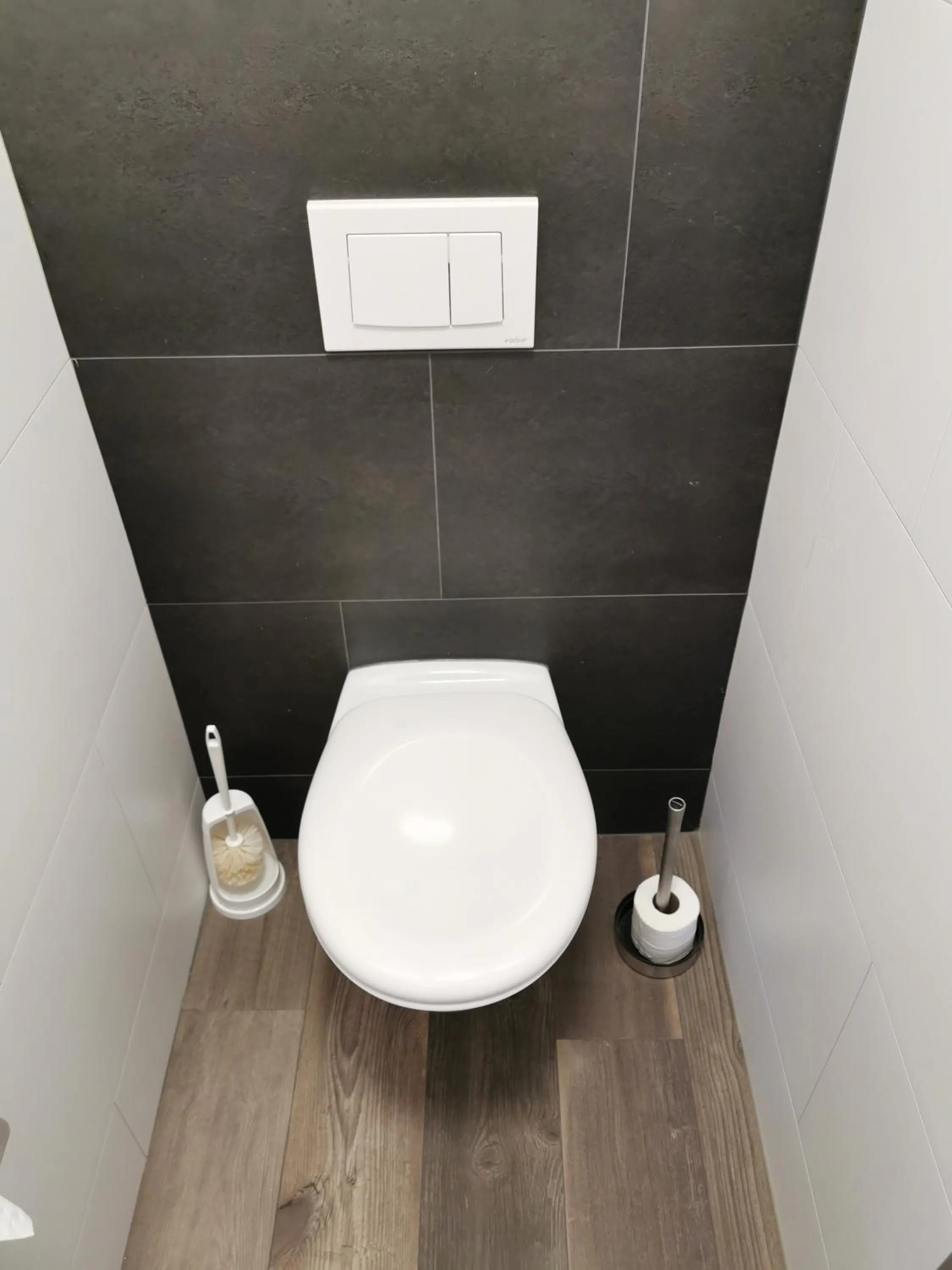 Toilet in Hôtel Belair "Ravel Etape"