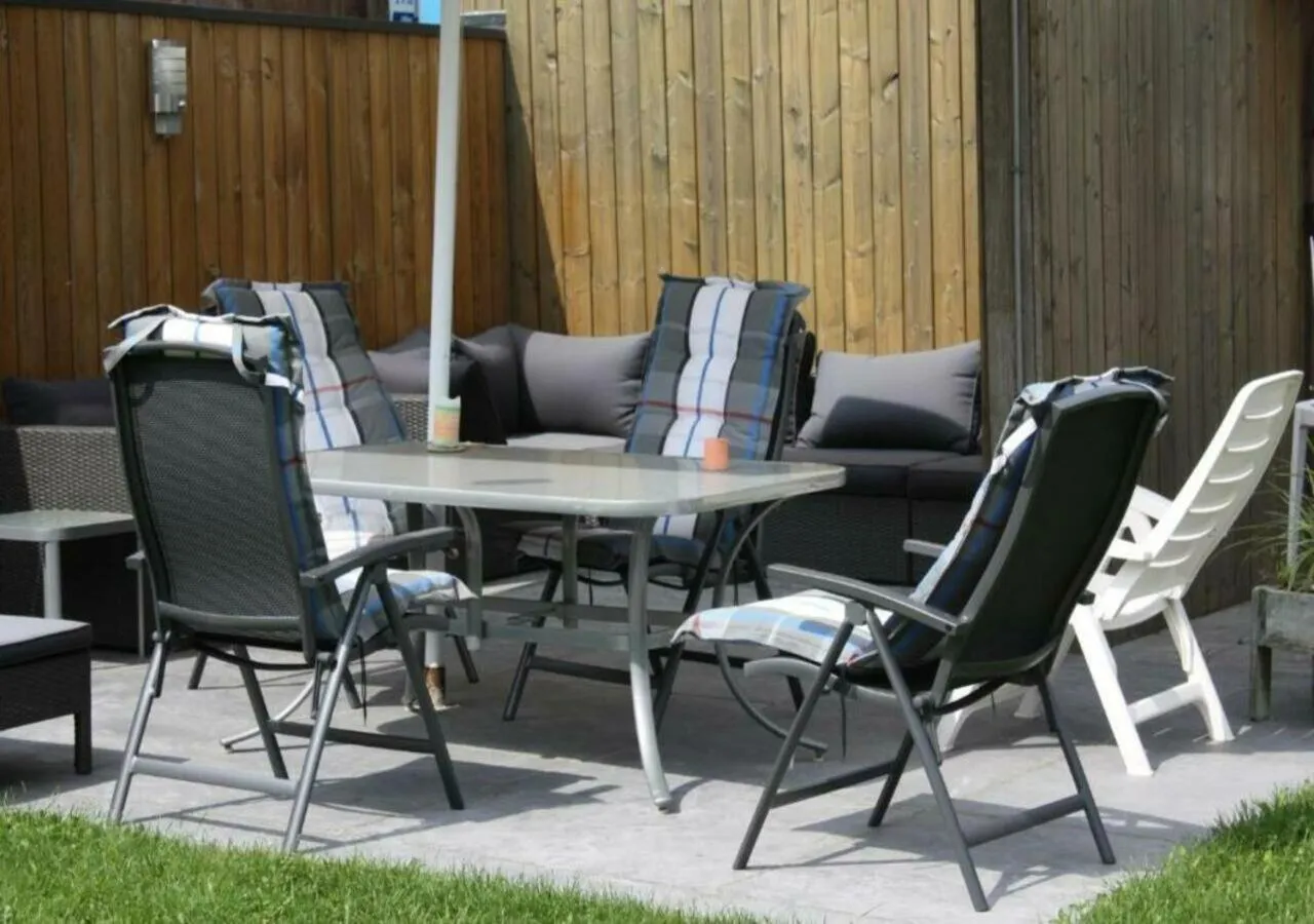 Patio in Hôtel Belair "Ravel Etape"