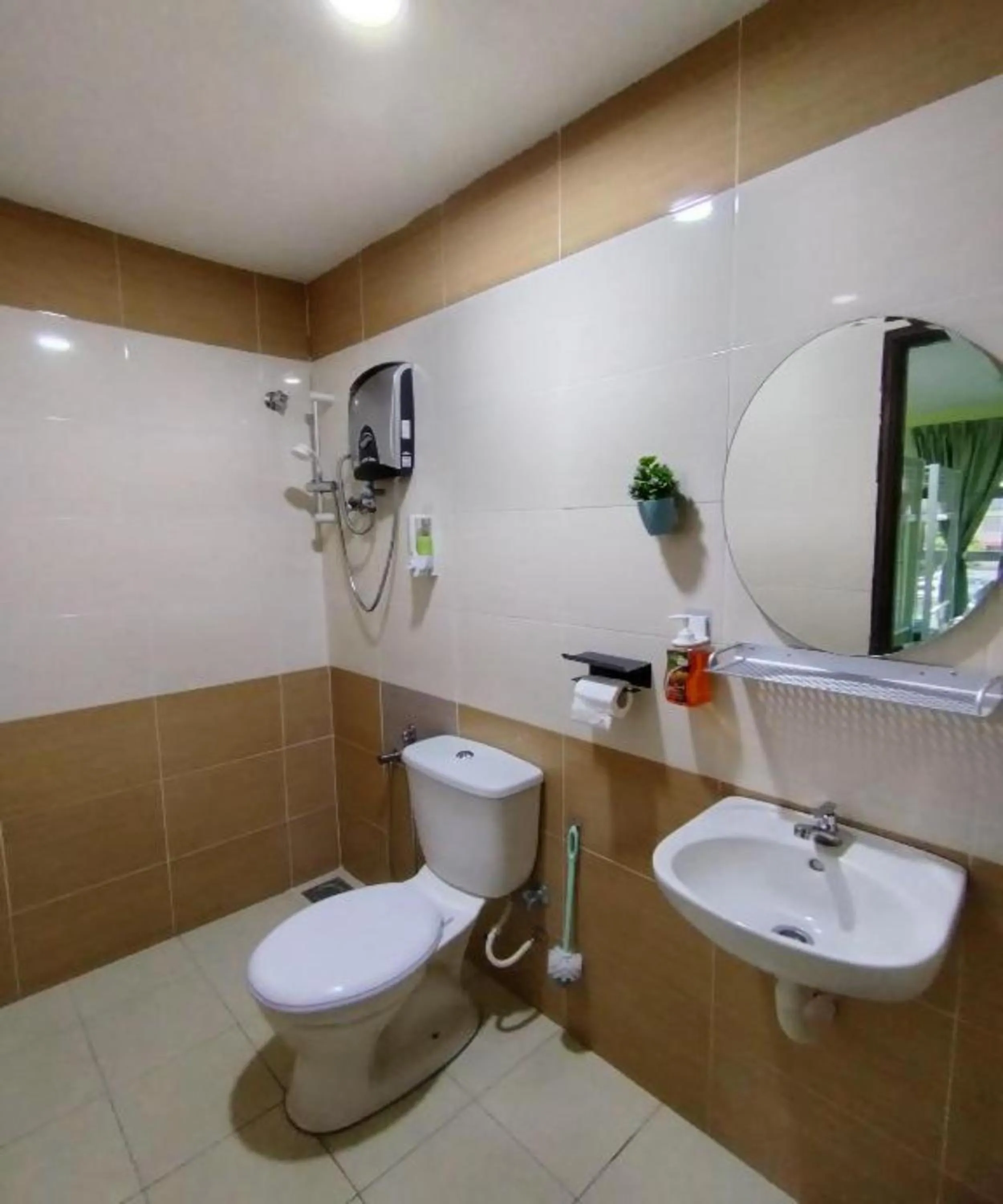 Bathroom in Dancenter Seremban 2 Near SnowLim Wonderland