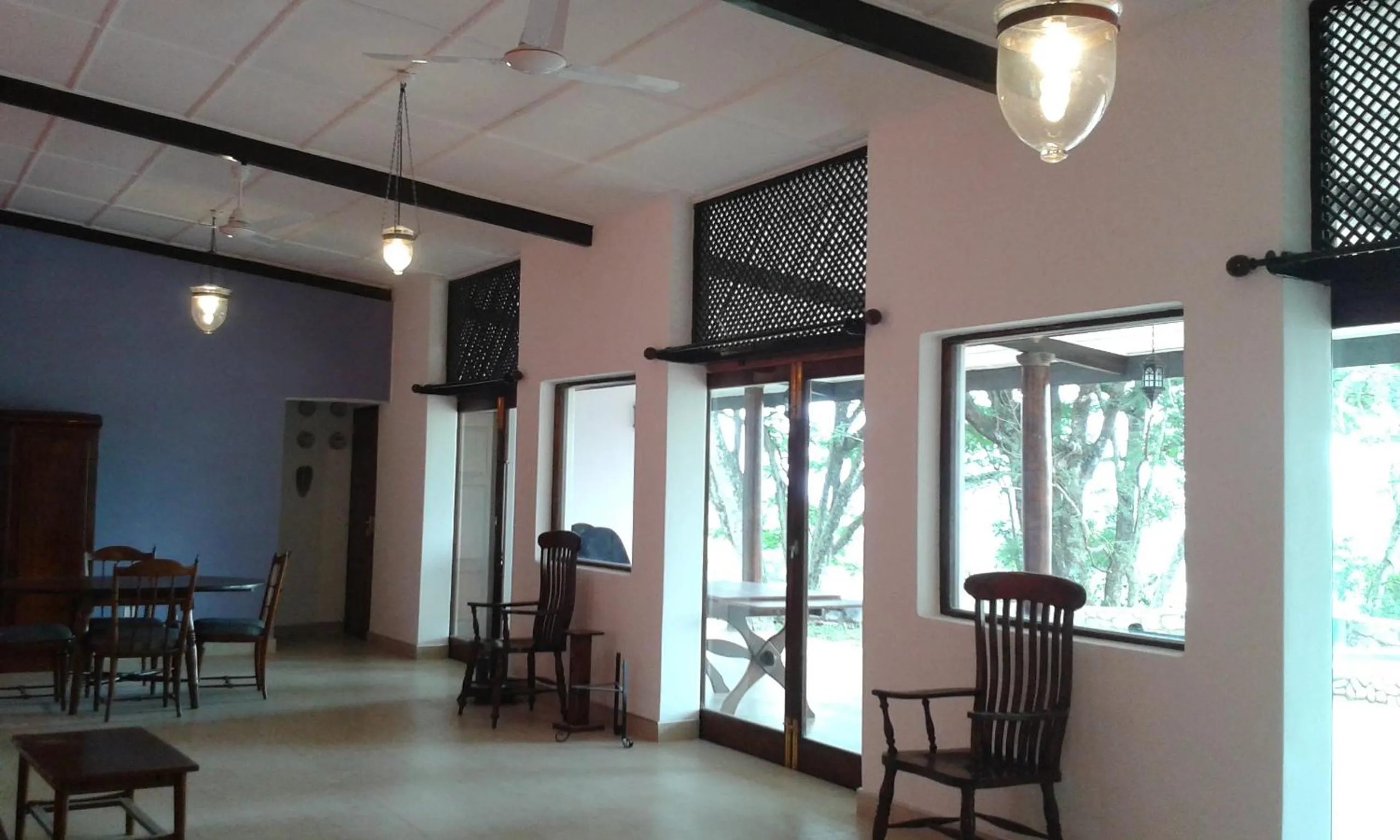 Communal lounge/ TV room in The Buena Vista Kandy