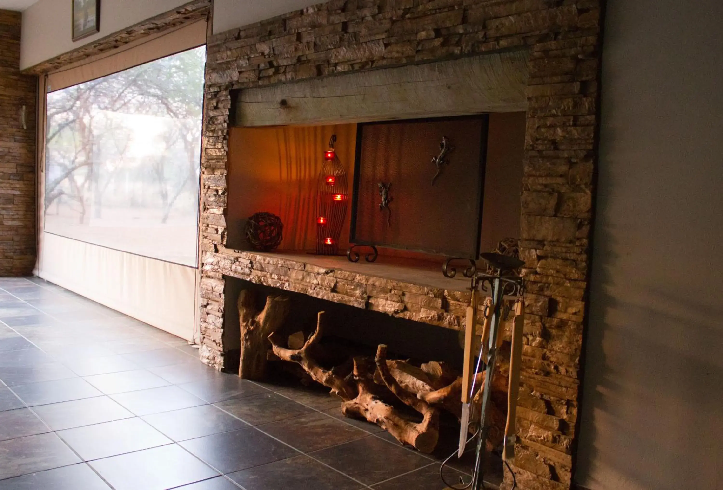 Lounge or bar in Foreva Wild Lounge or bar in Foreva Wild