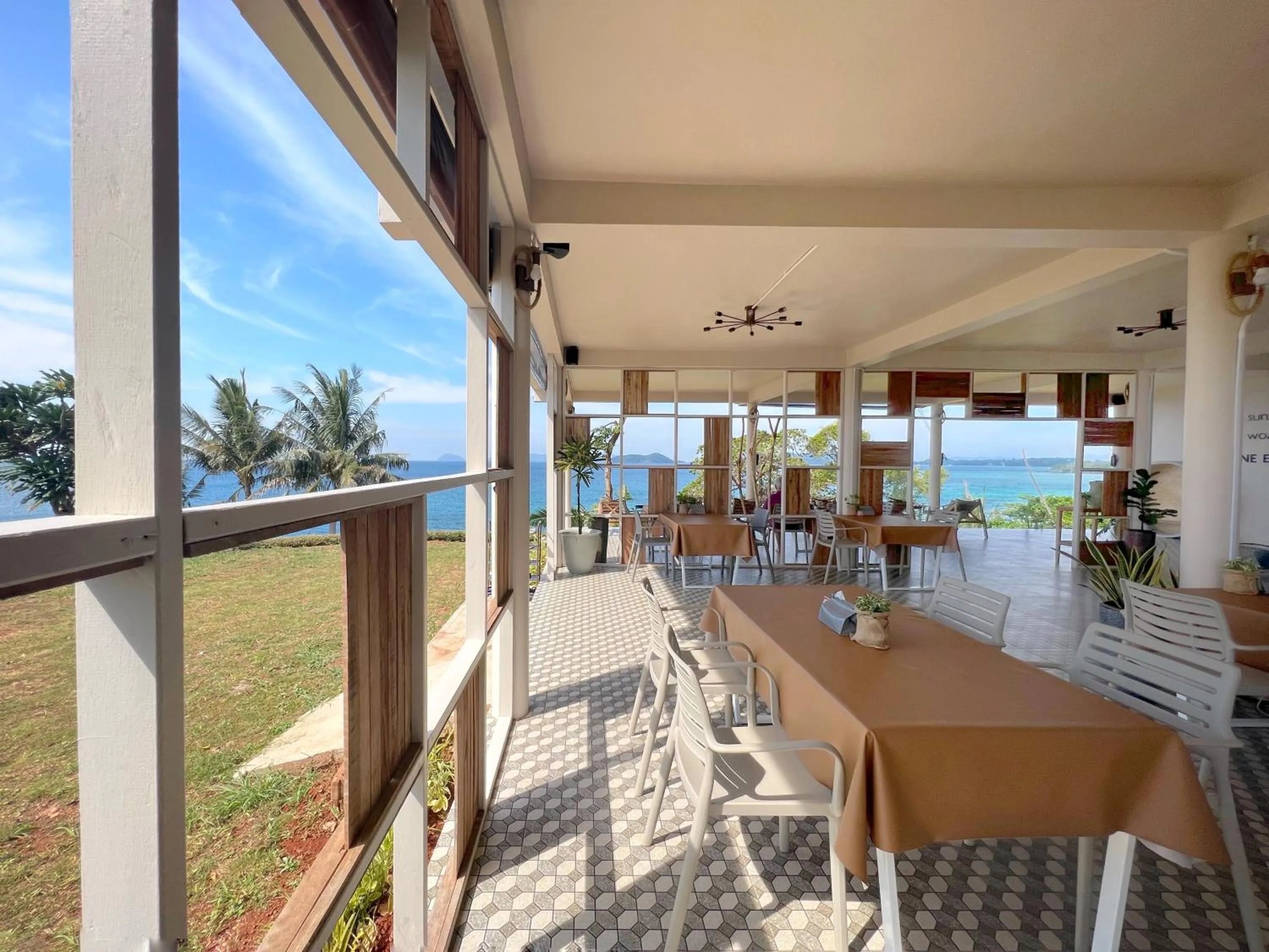 Restaurant/places to eat in Ta-Lay Time KohMak