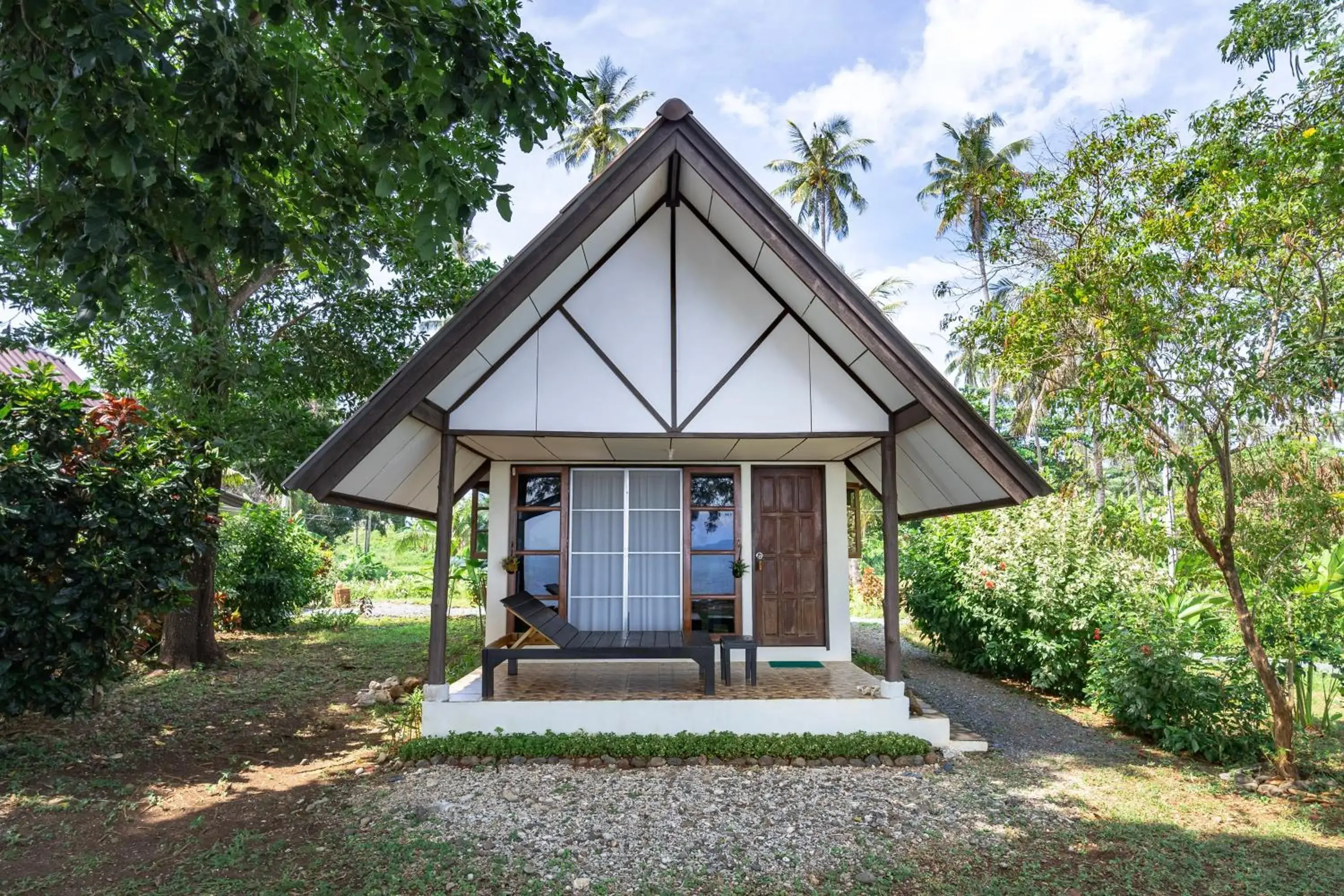 Property building in Ta-Lay Time KohMak Property building in Ta-Lay Time KohMak