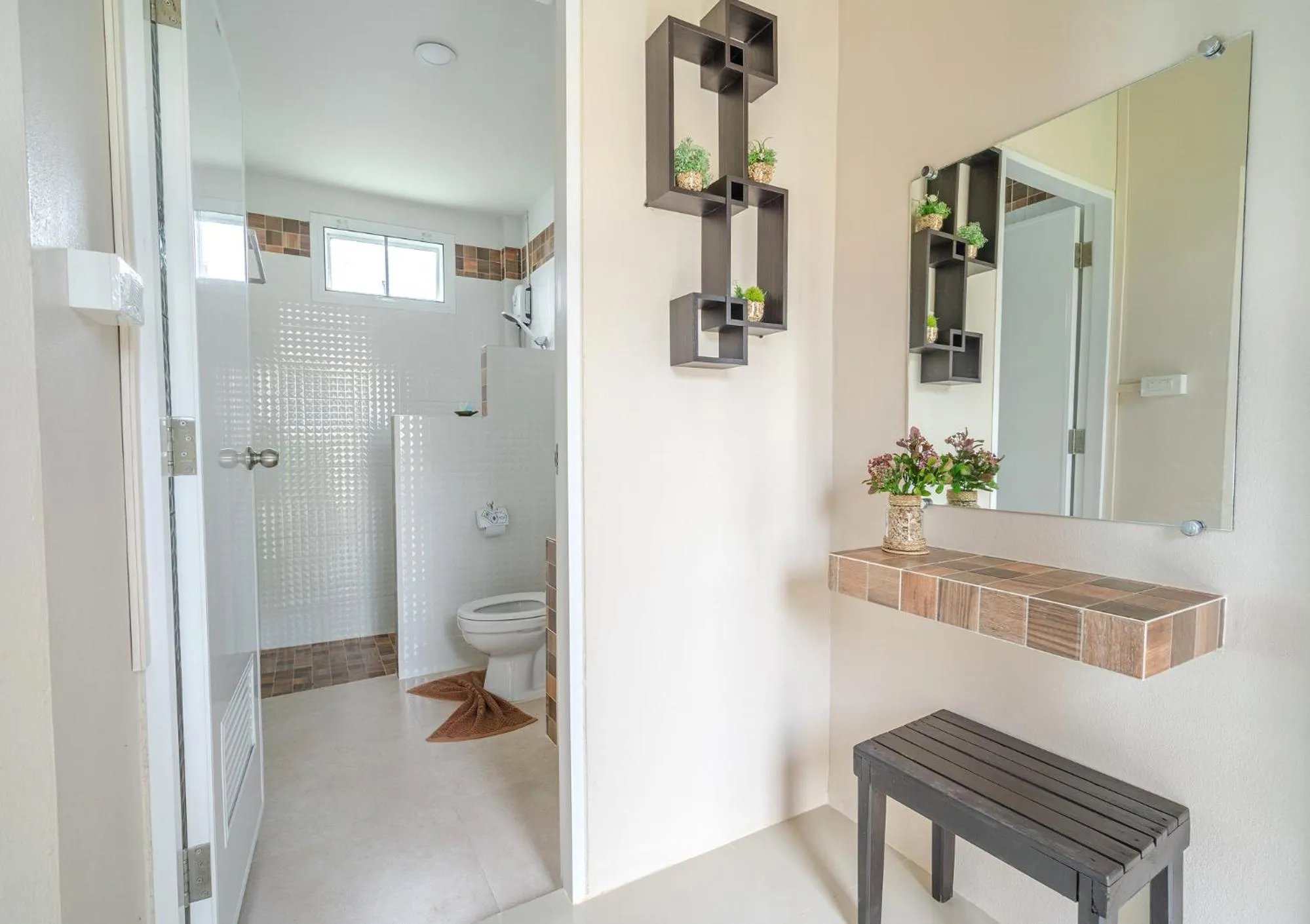 Shower in Ta-Lay Time KohMak