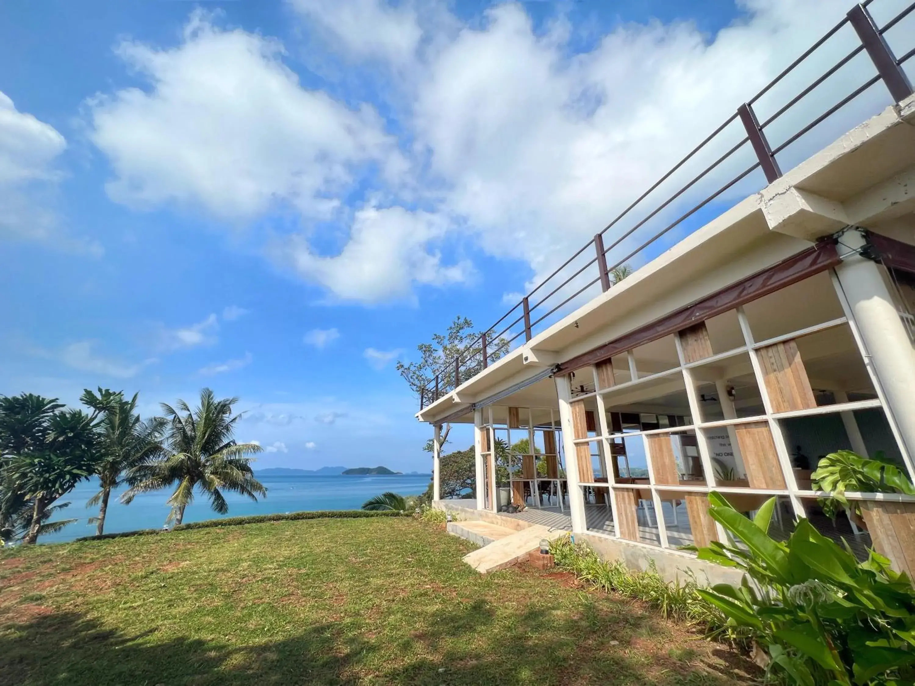 Property building in Ta-Lay Time KohMak Property building in Ta-Lay Time KohMak
