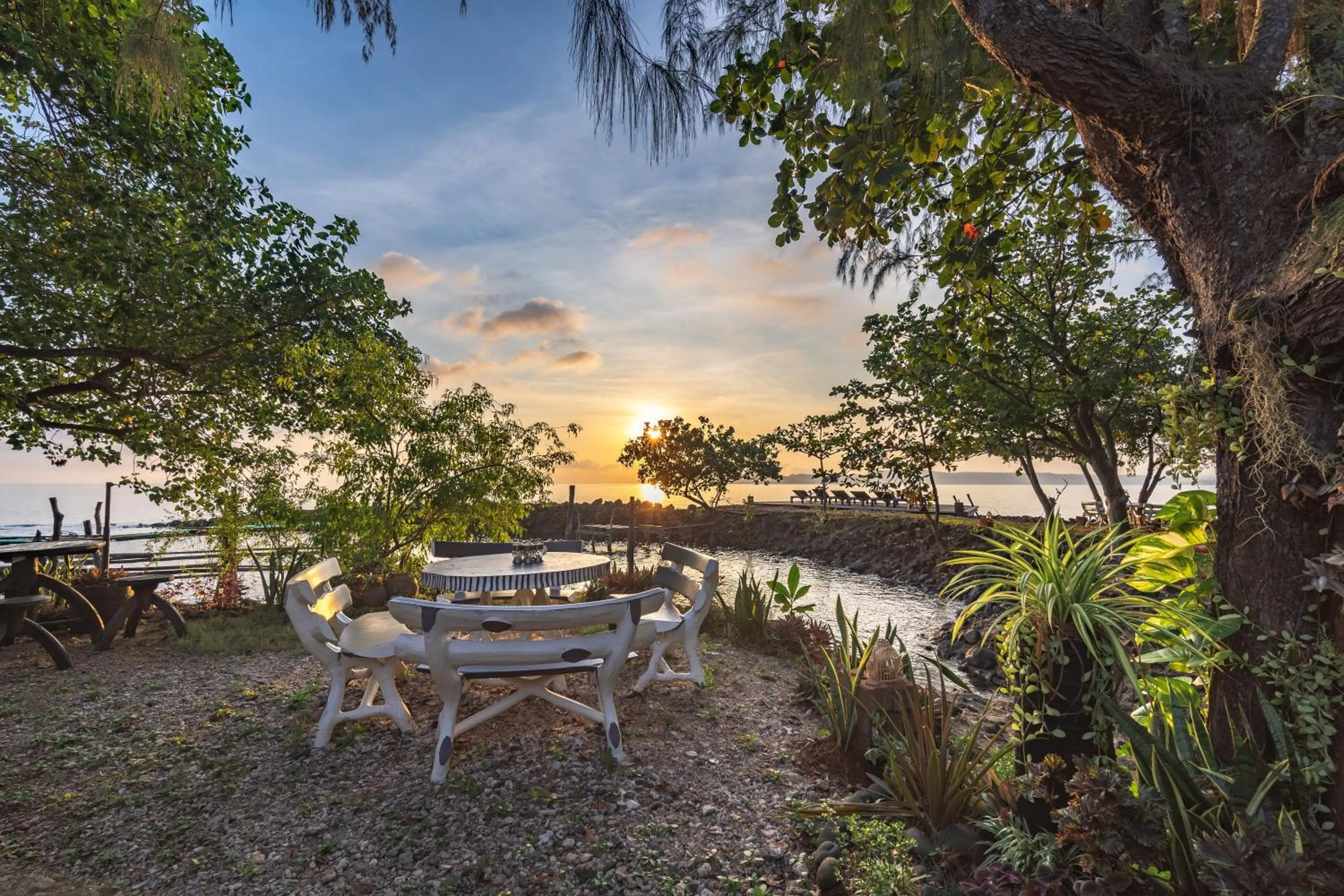Sunrise in Ta-Lay Time KohMak