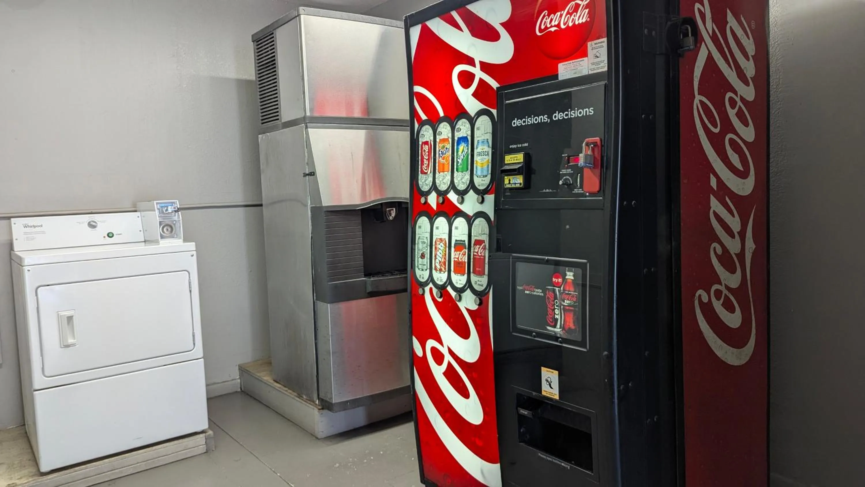 vending machine in Platinum Inn