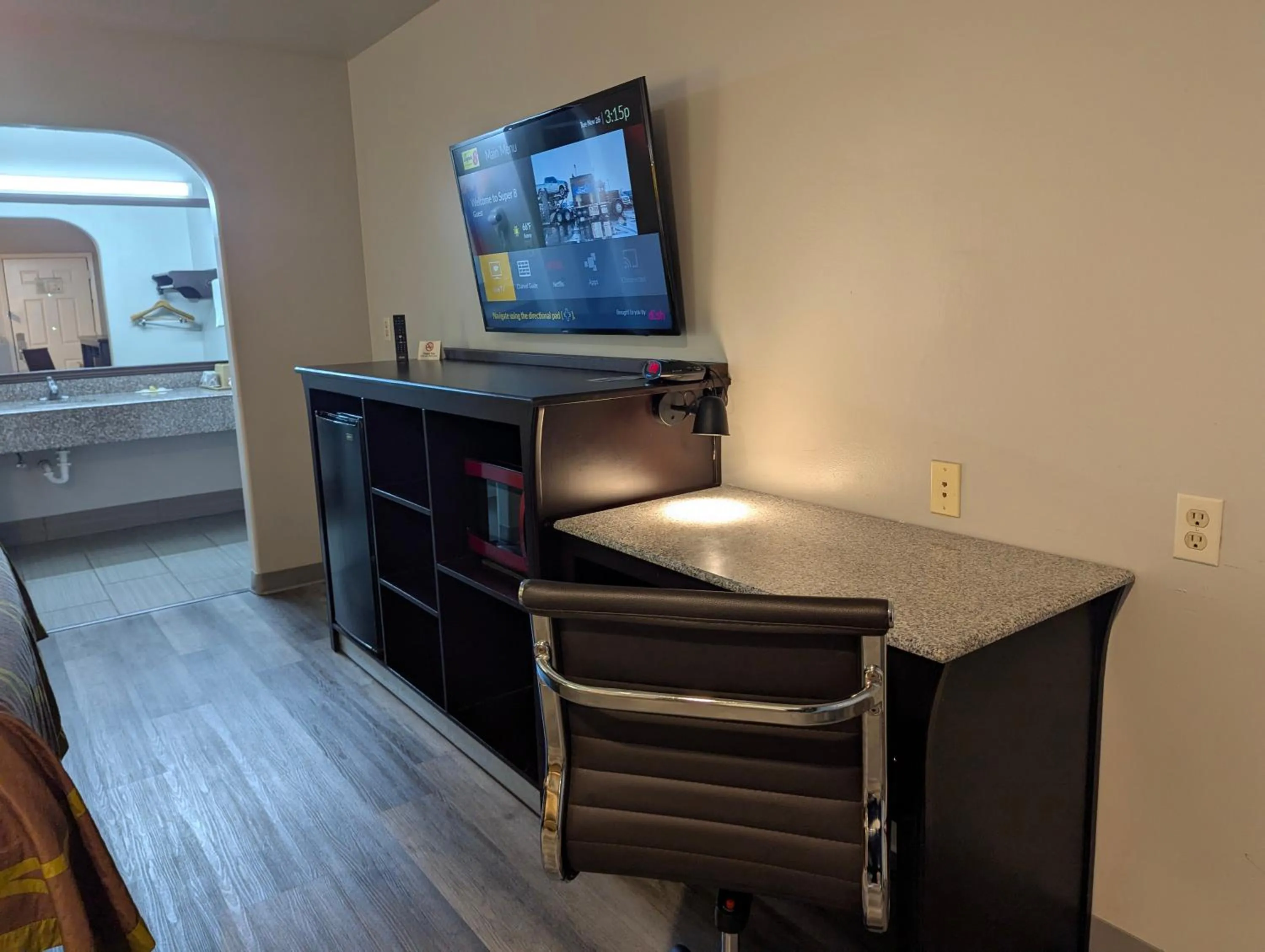TV and multimedia in Platinum Inn