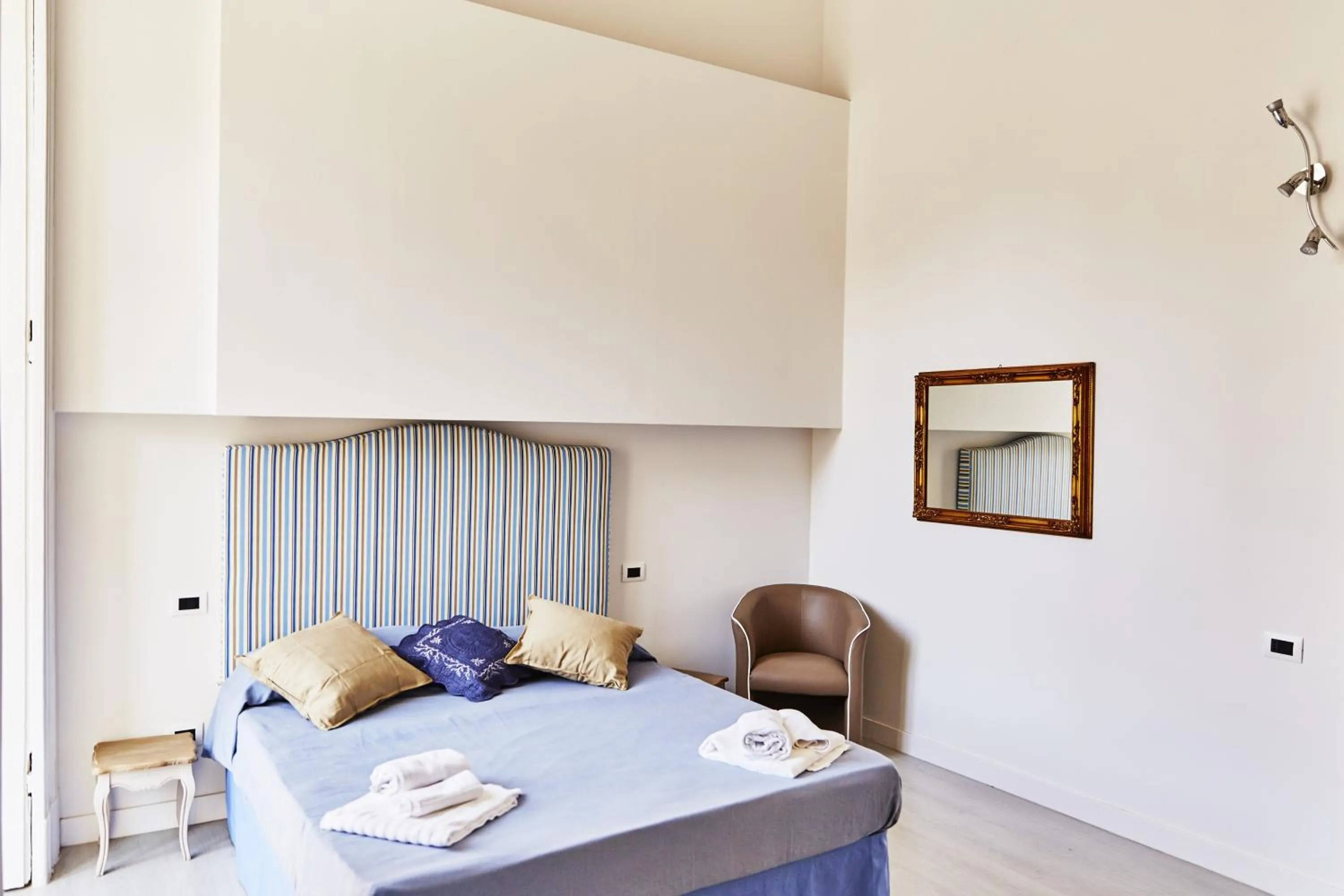 Photo of the whole room, Bed in B&B Neapolis Bellini