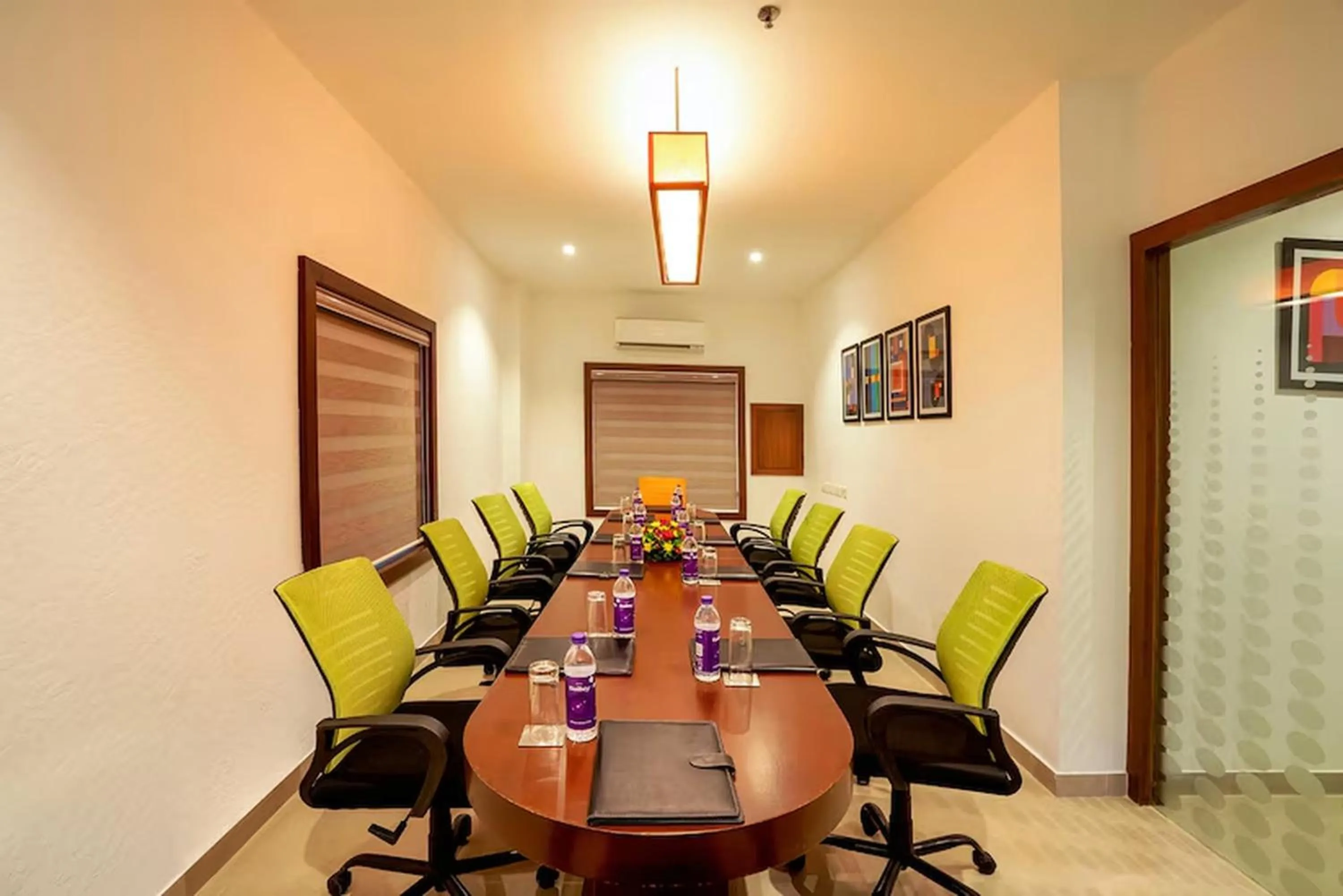 Meeting/conference room in Hotel Hills Park Pathanamthitta