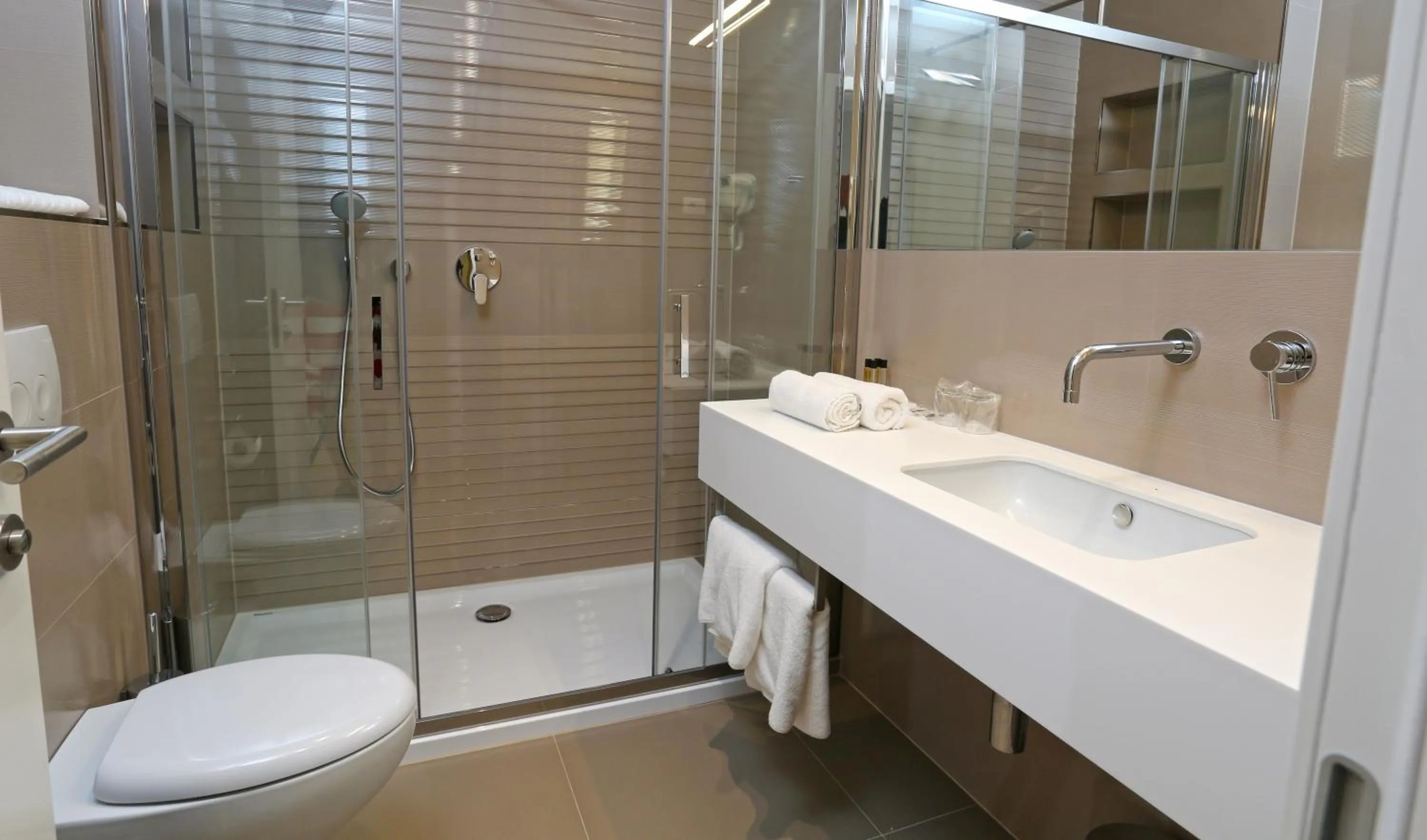 Shower in Guesthouse Villa Scalaria