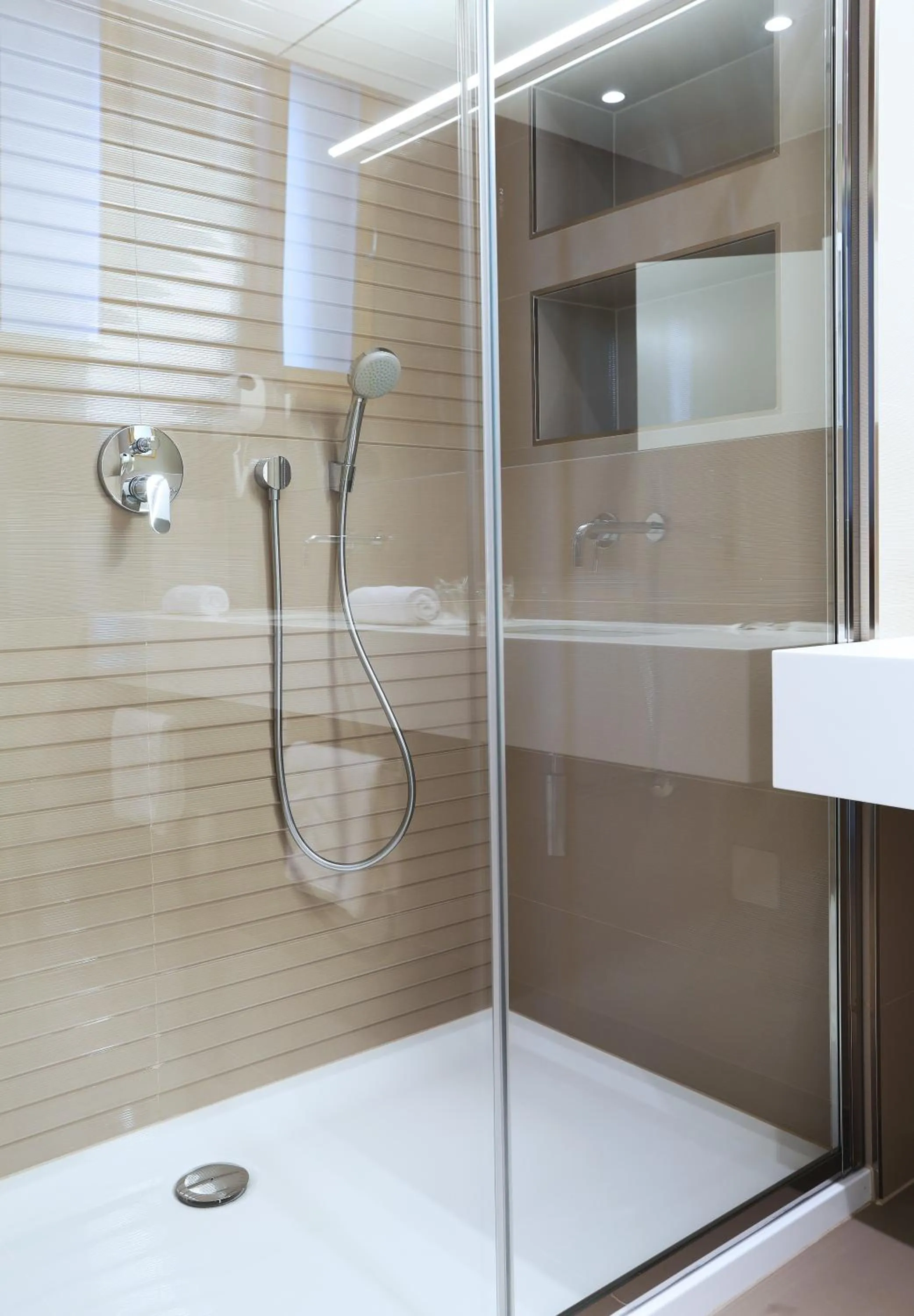 Shower in Guesthouse Villa Scalaria