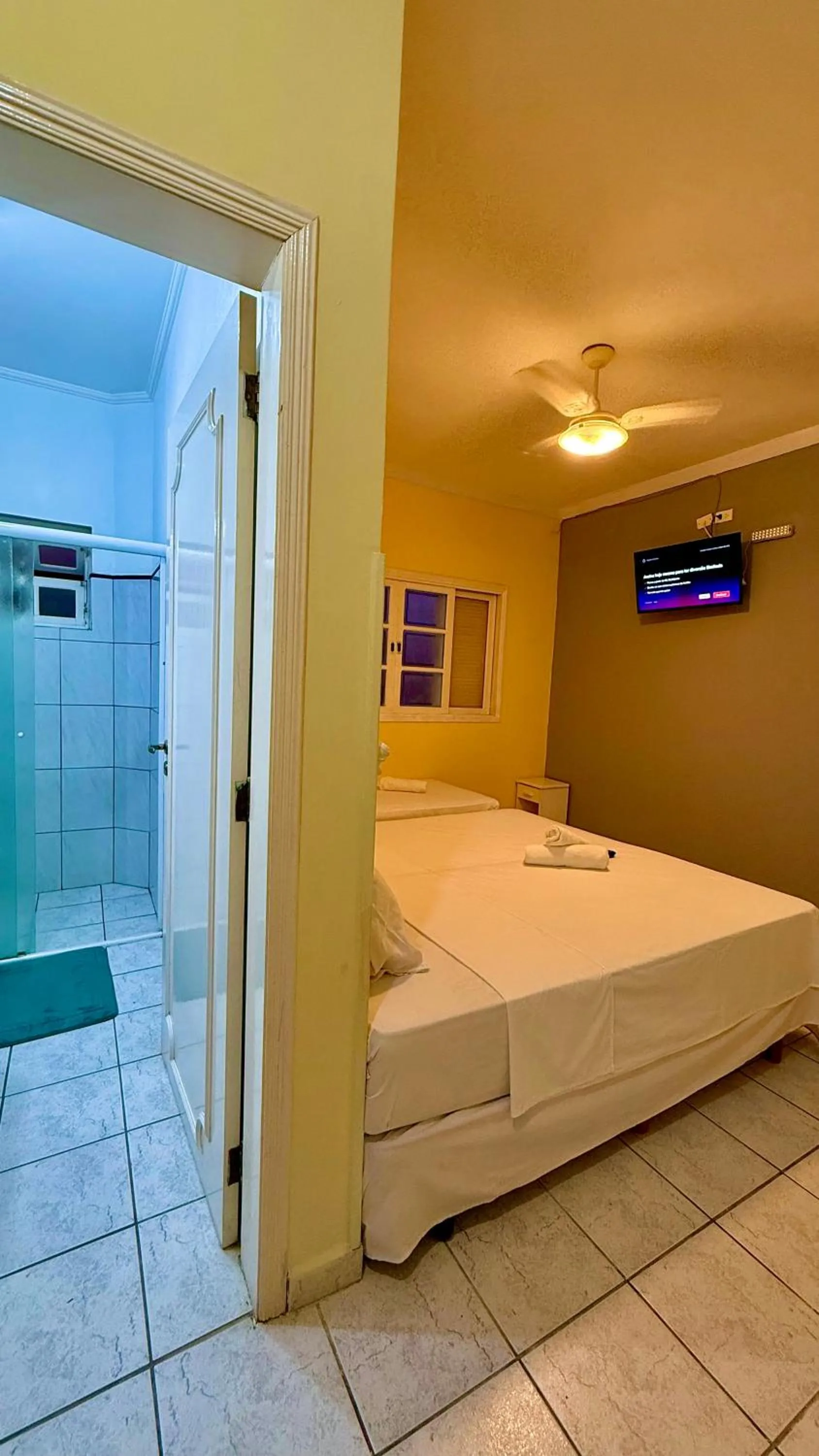 Bedroom, Bed in Grand Maré Hotel