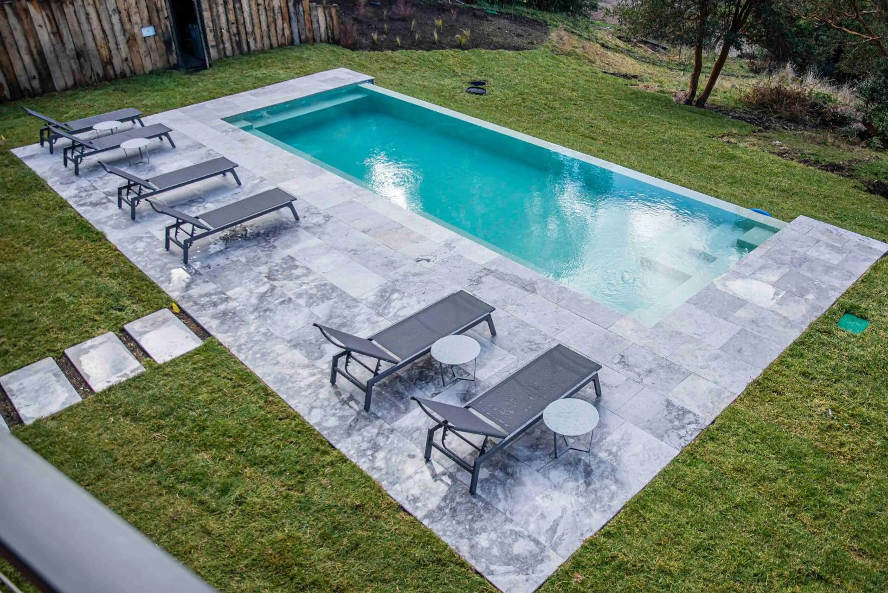 Swimming pool in Auria Angostura