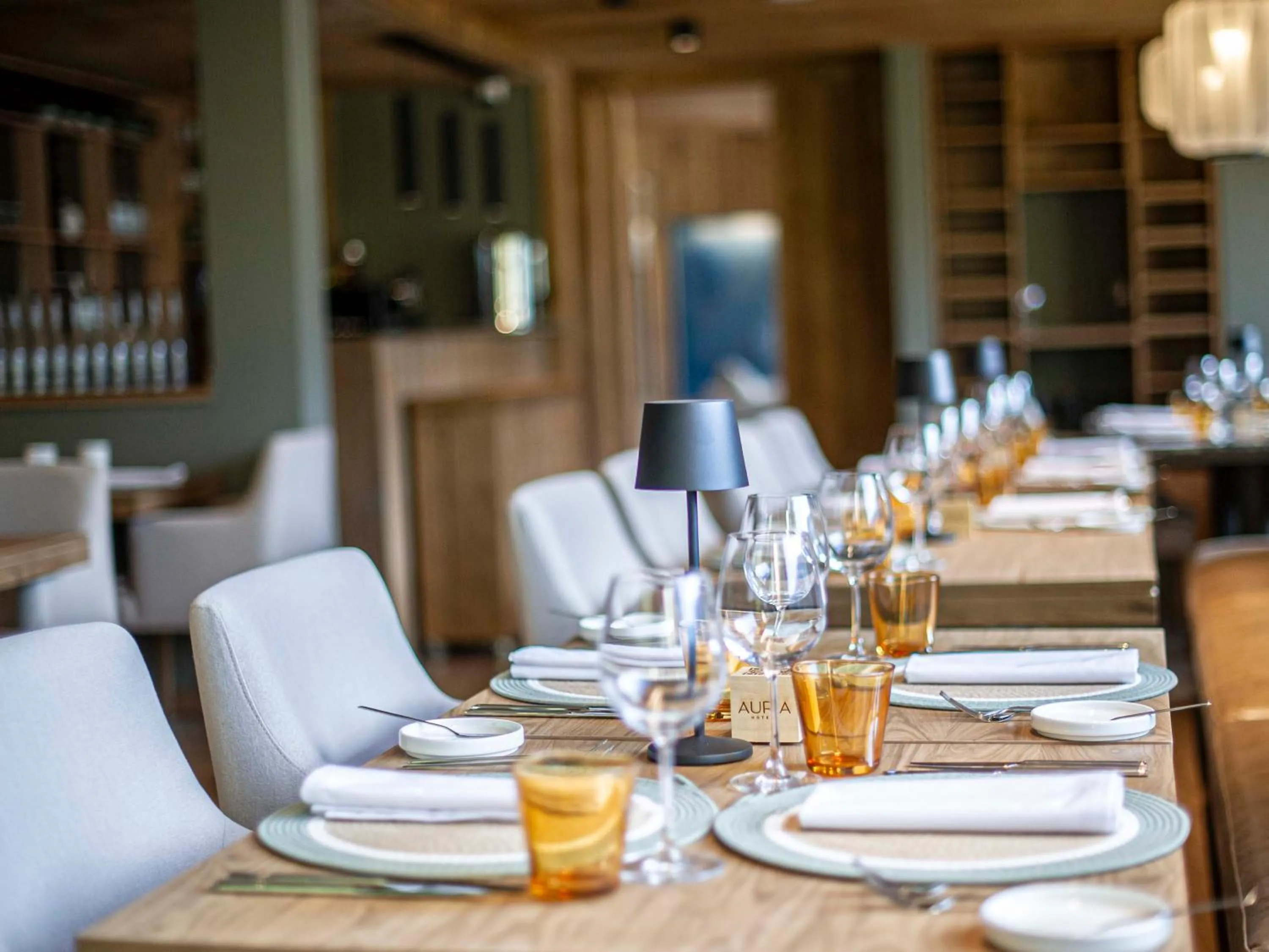 Restaurant/places to eat in Auria Angostura