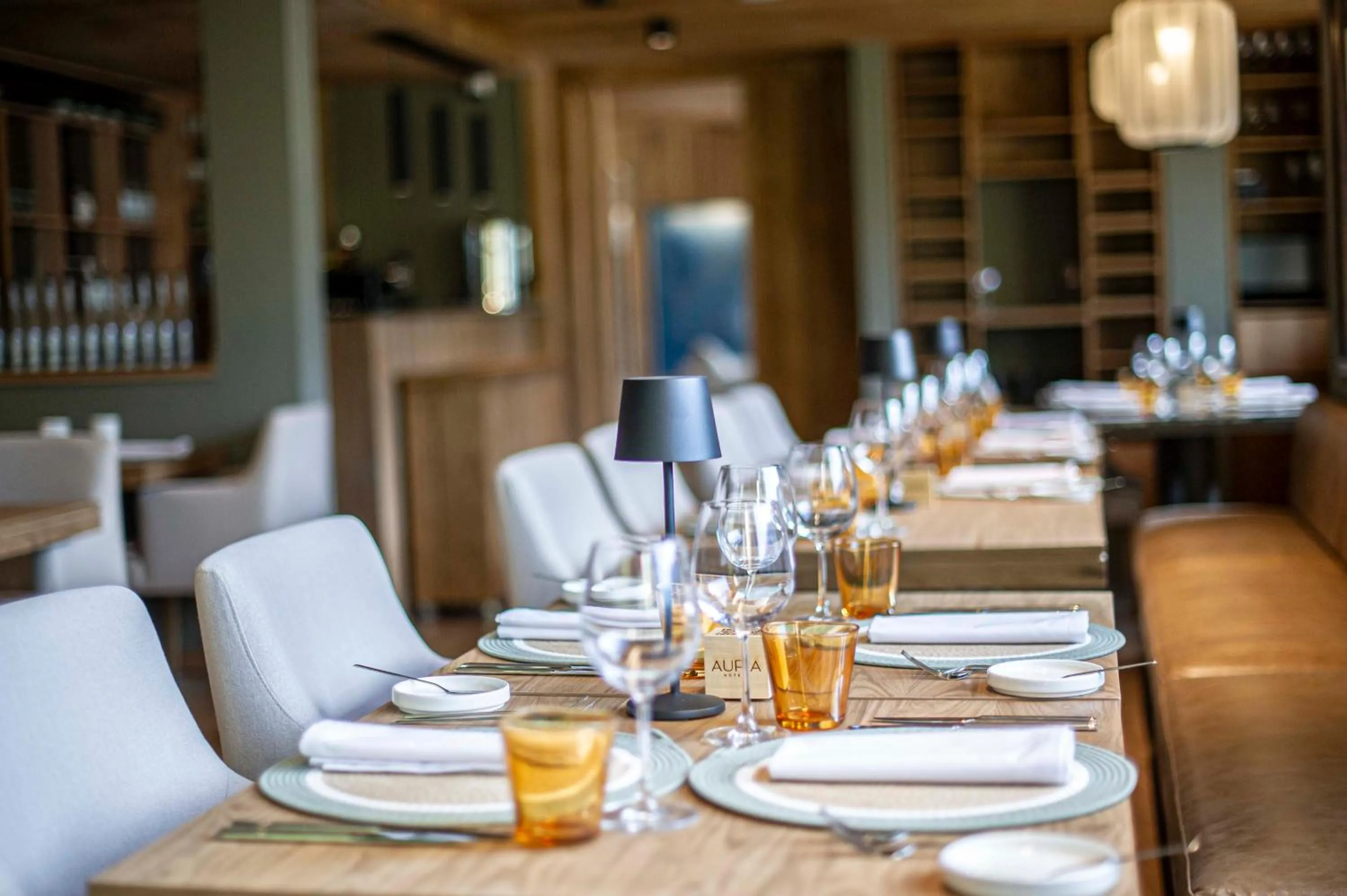 Restaurant/places to eat in Auria Angostura
