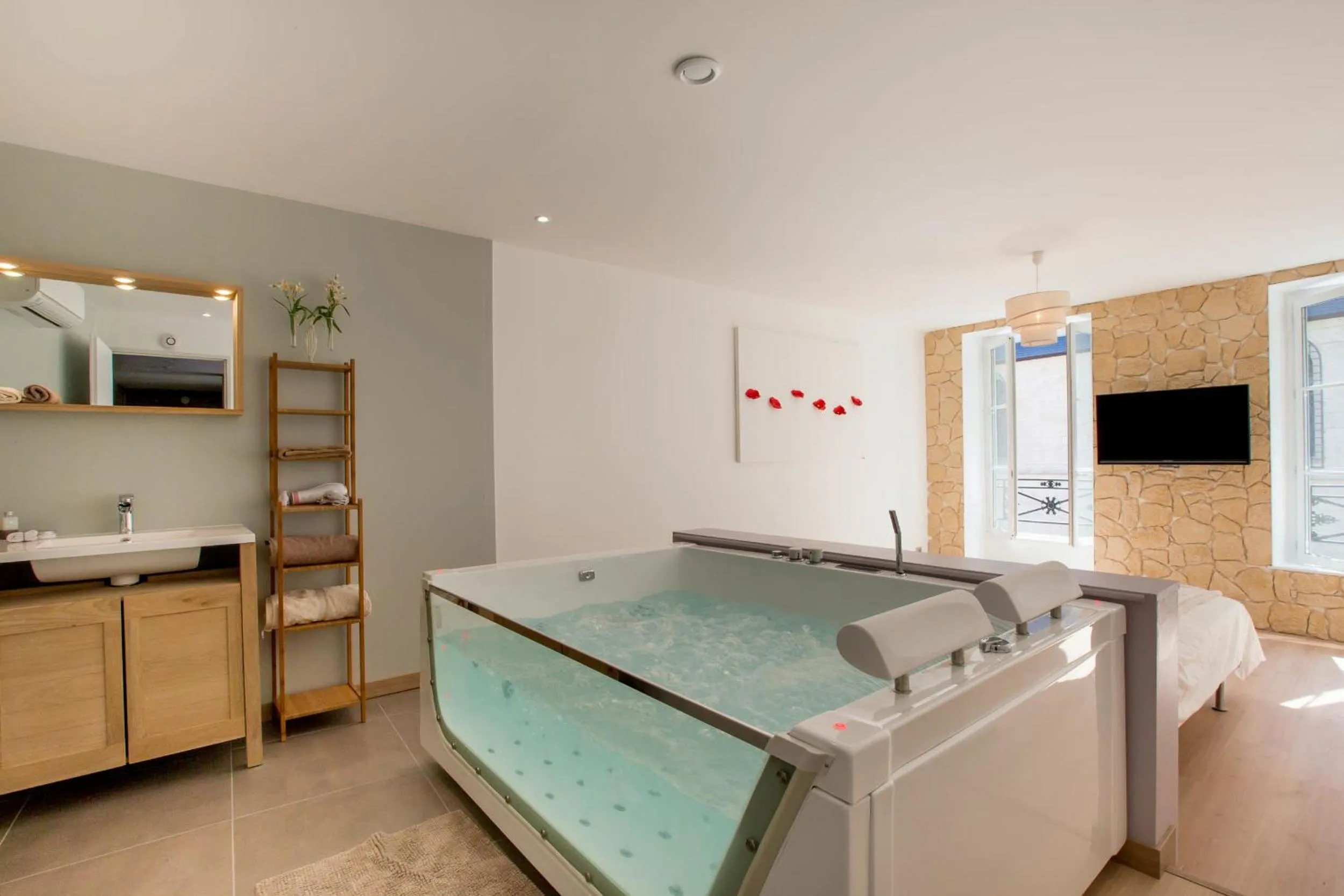 Day, Bed in Le Pavean