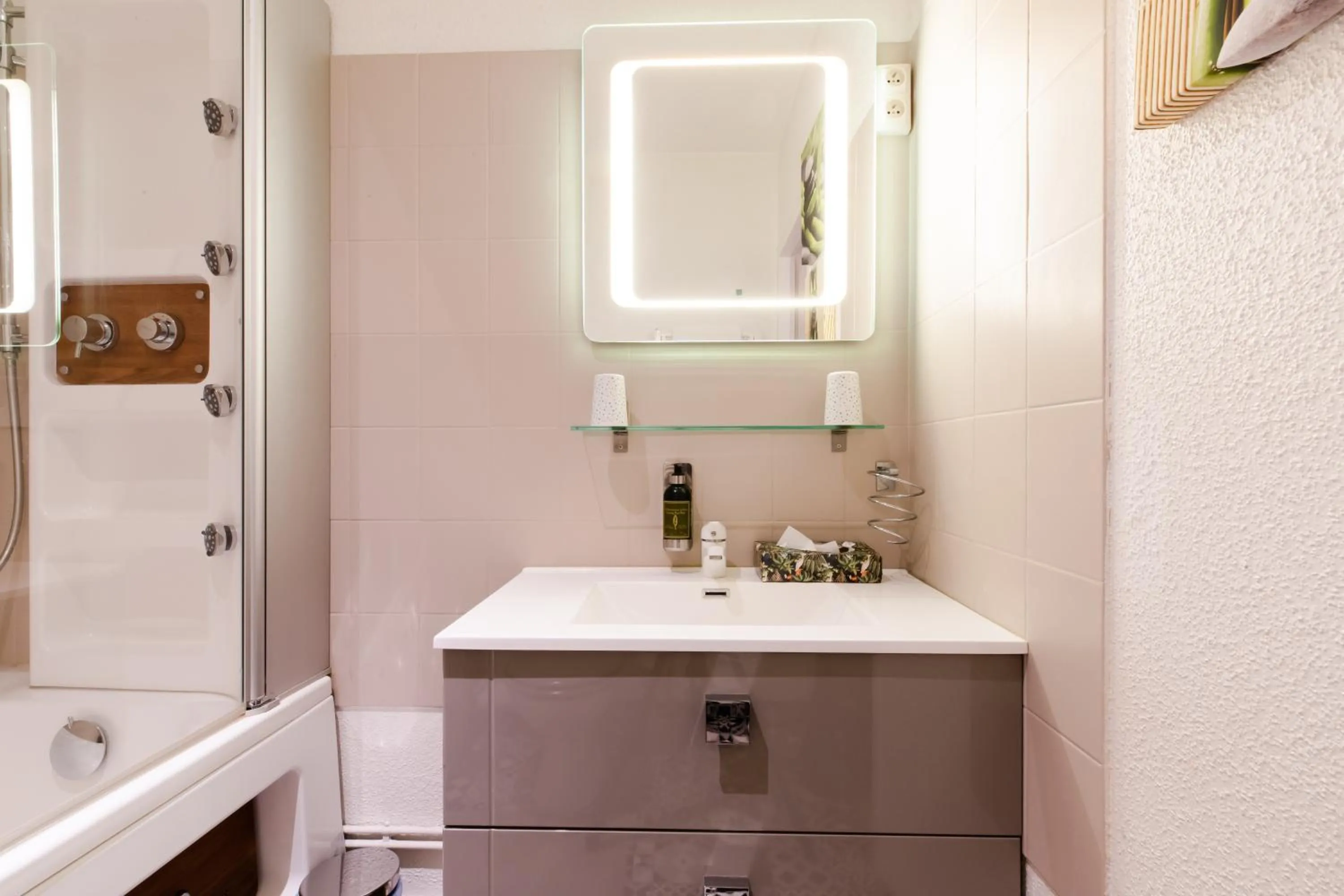 Bathroom in Le Pavean