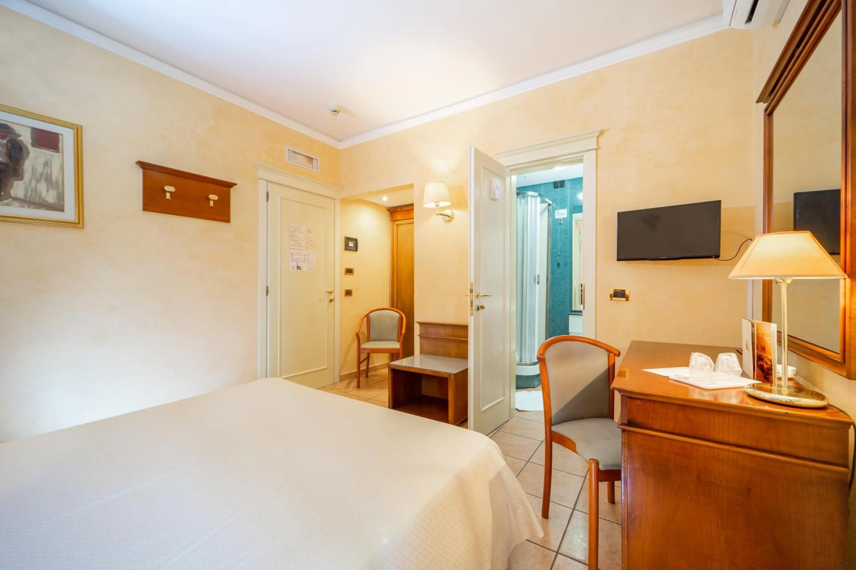 Standard Double Room in Hotel Santa Lucia