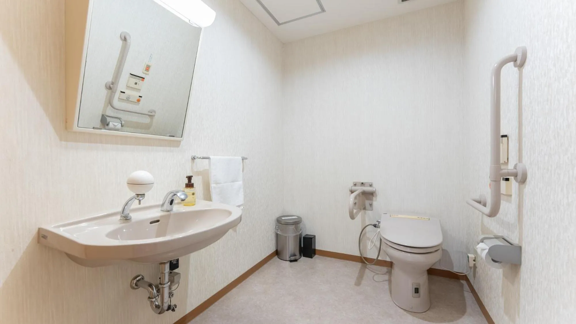 Toilet in LiVEMAX Resort Echigo Yuzawa