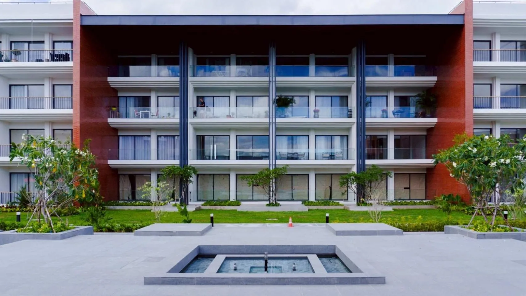 Property building in Sunshine Prestige Resort and Spa