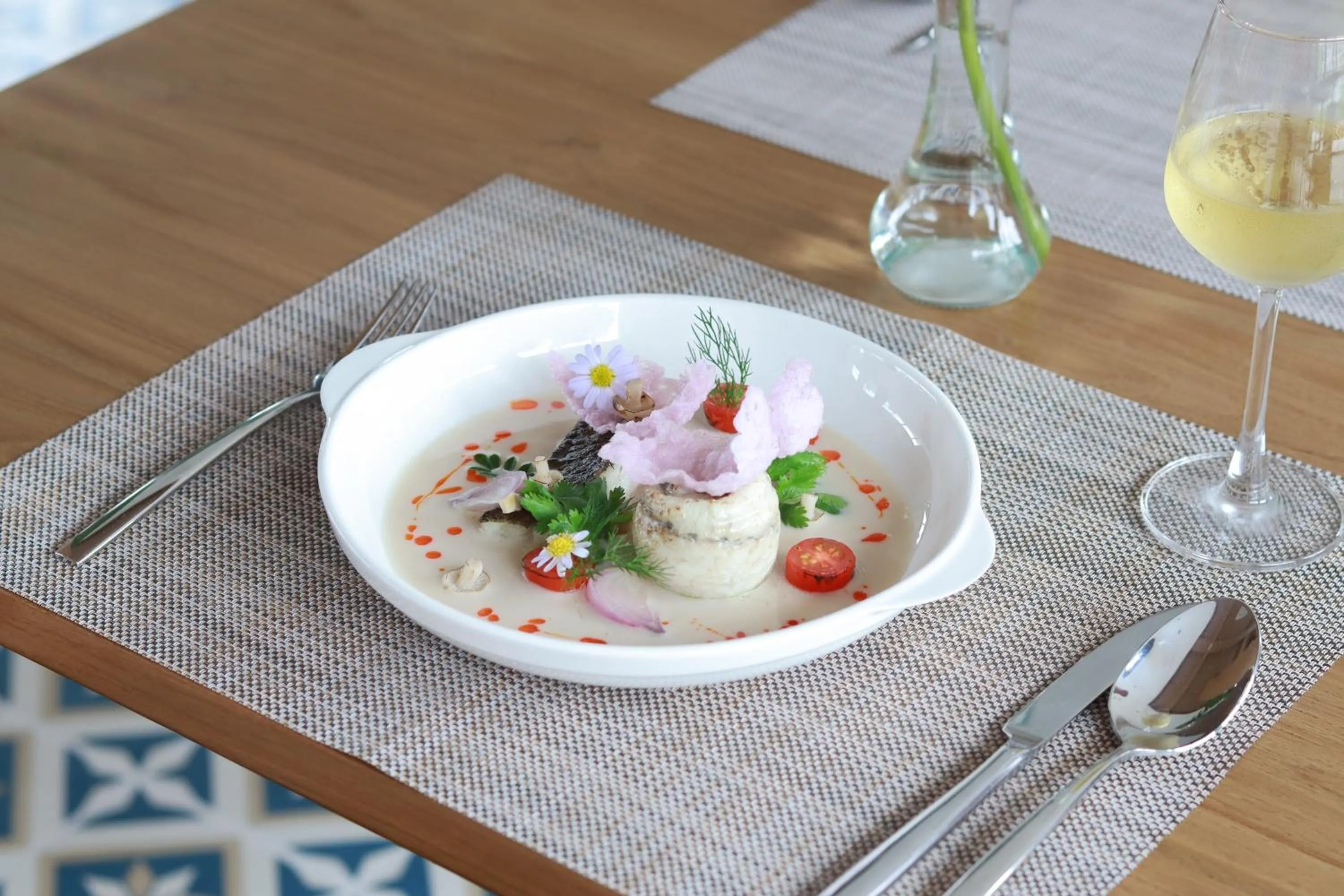 Food and drinks in Sunshine Prestige Resort and Spa