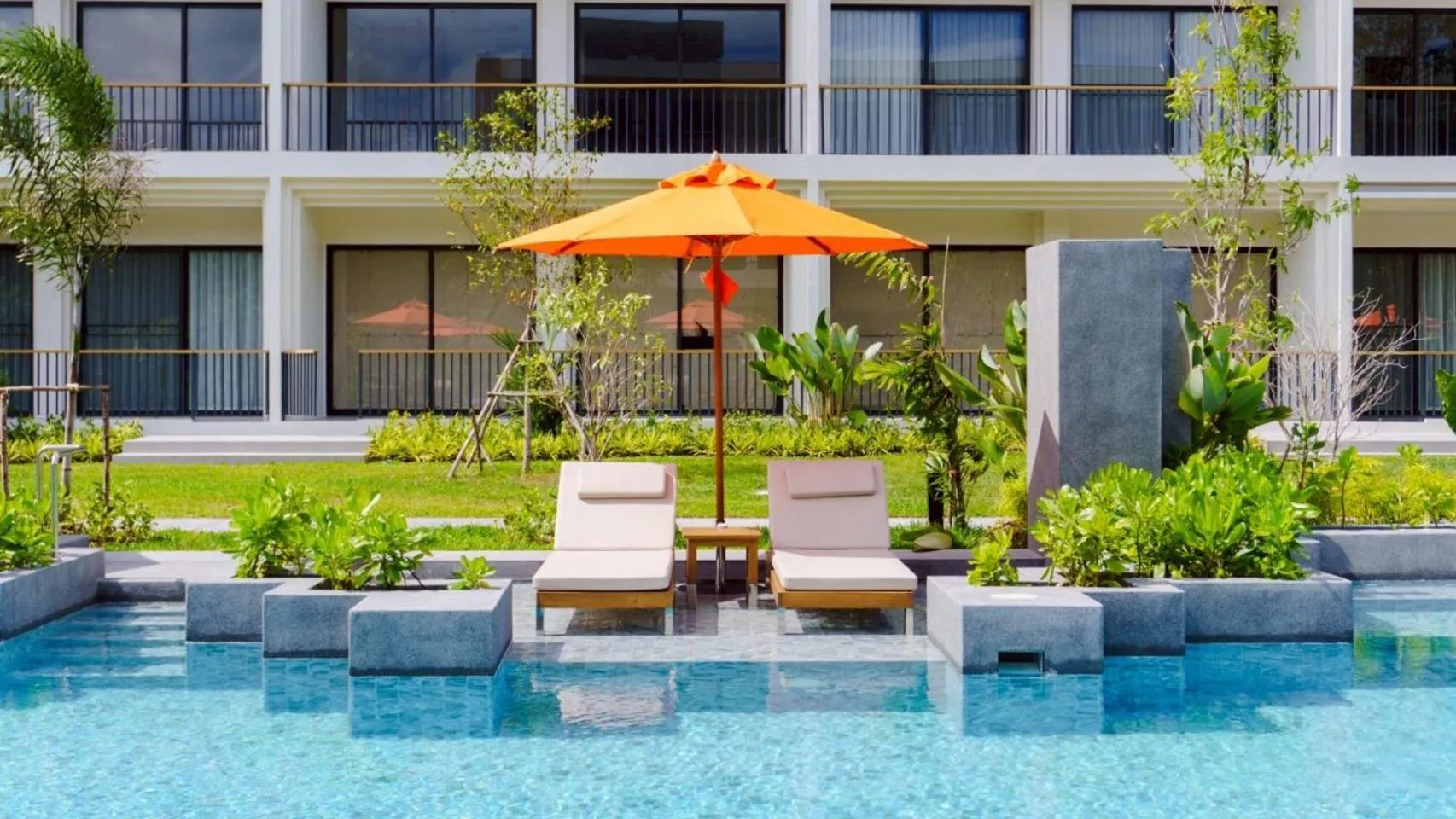 Property building in Sunshine Prestige Resort and Spa