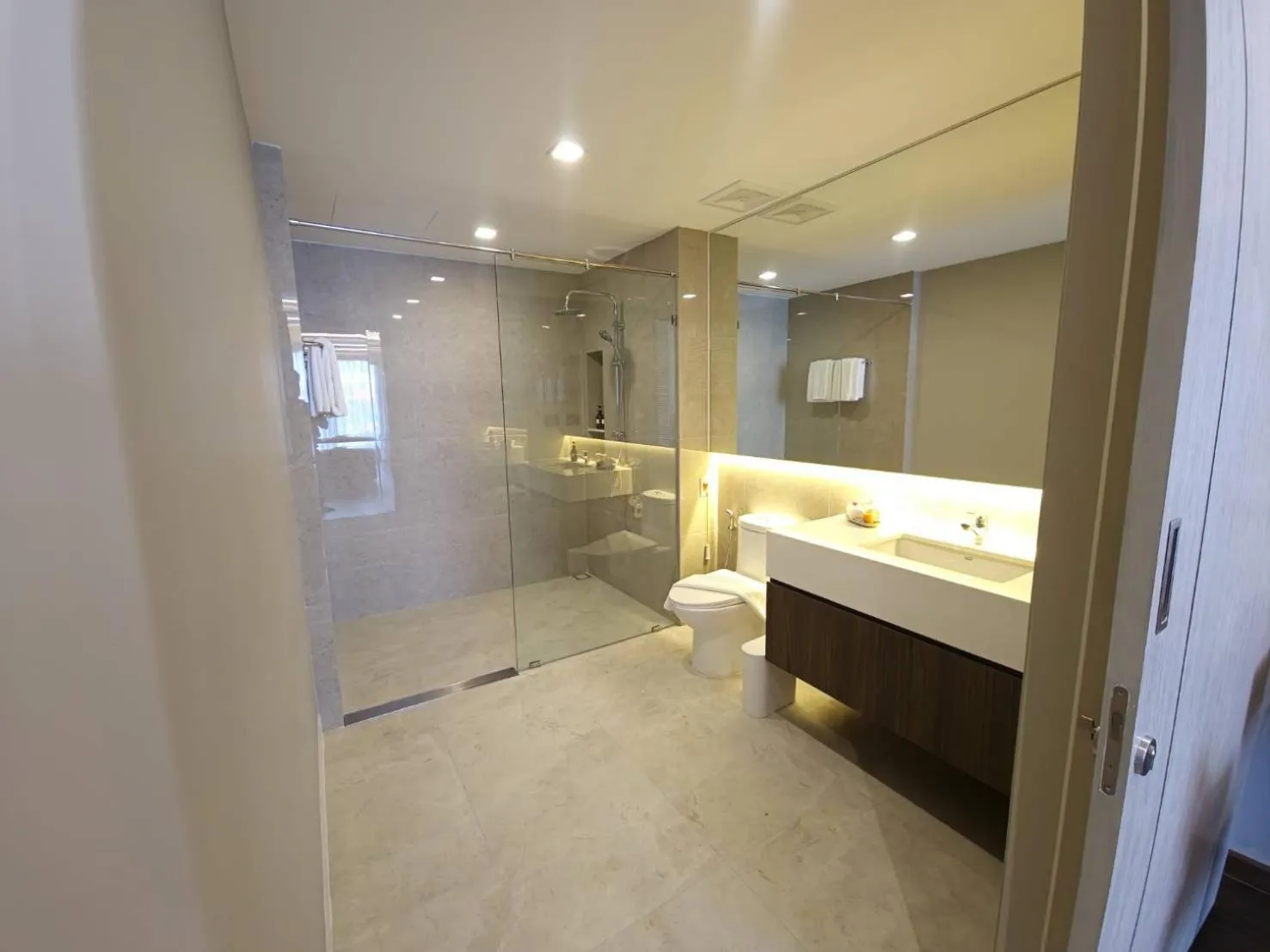 Sunshine Prestige Resort and Spa