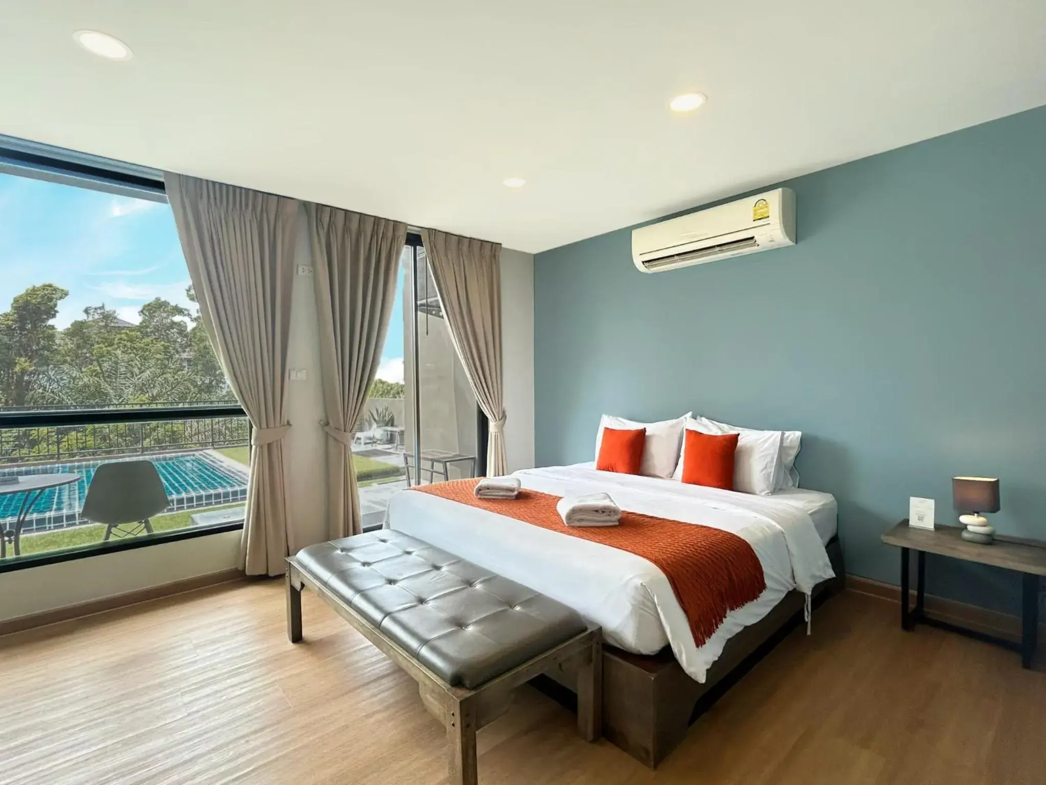 Deluxe with Pool Access in Suntria Hotel Pattaya Deluxe with Pool Access in Suntria Hotel Pattaya
