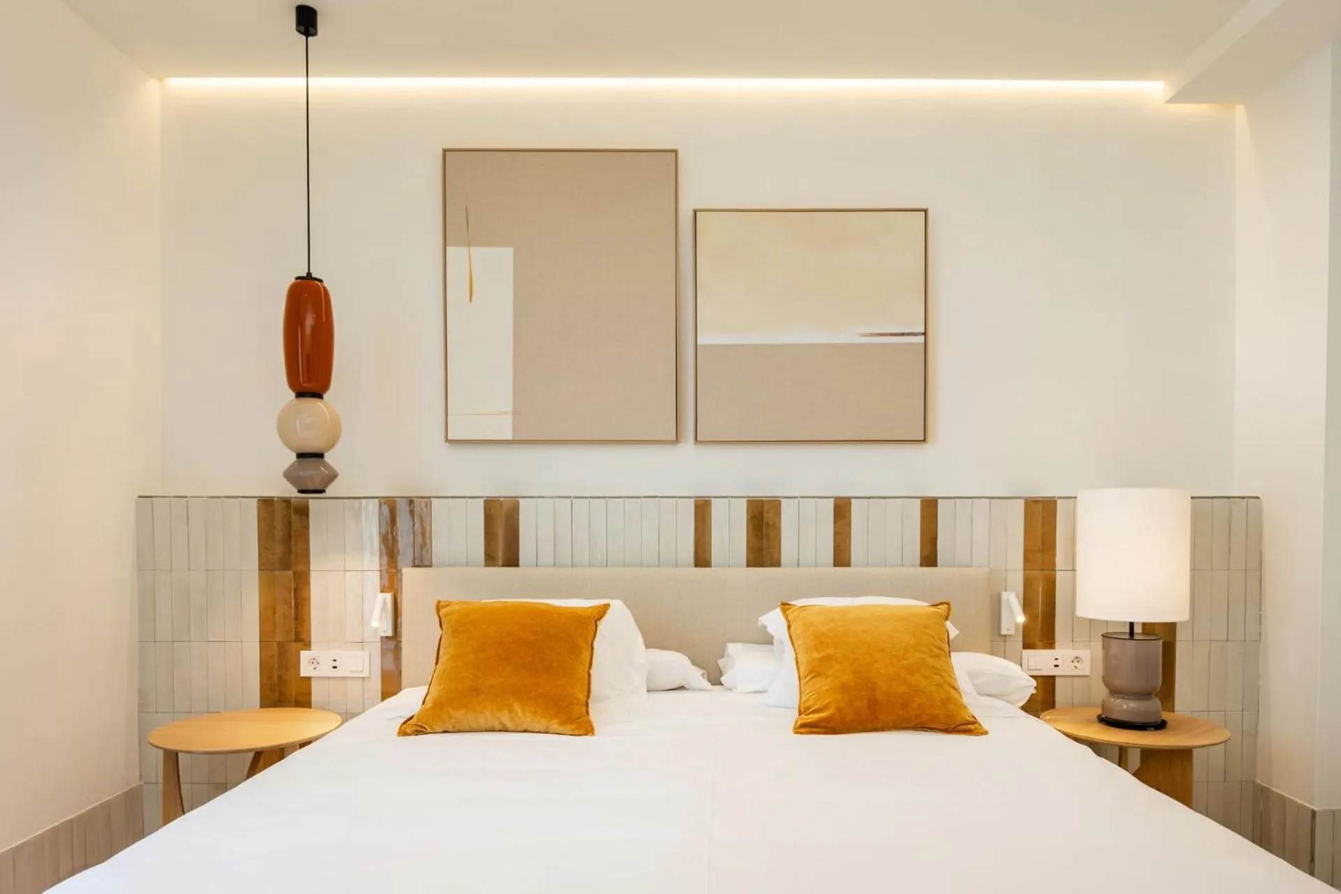 Bed in Aristoy - by Grupo Tribu