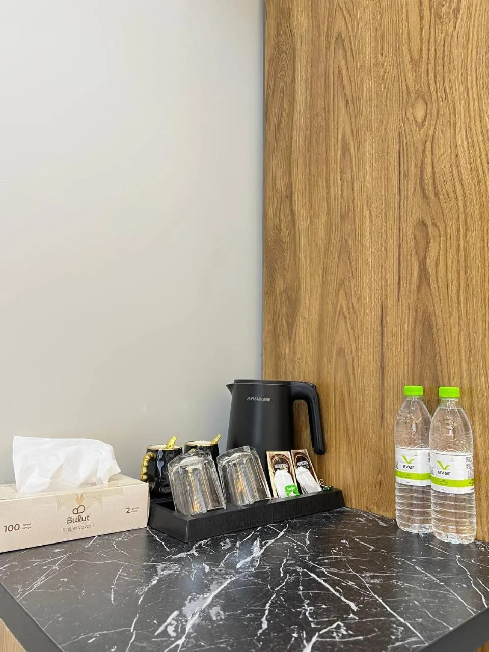 Coffee/tea facilities in Rich Land Hotel