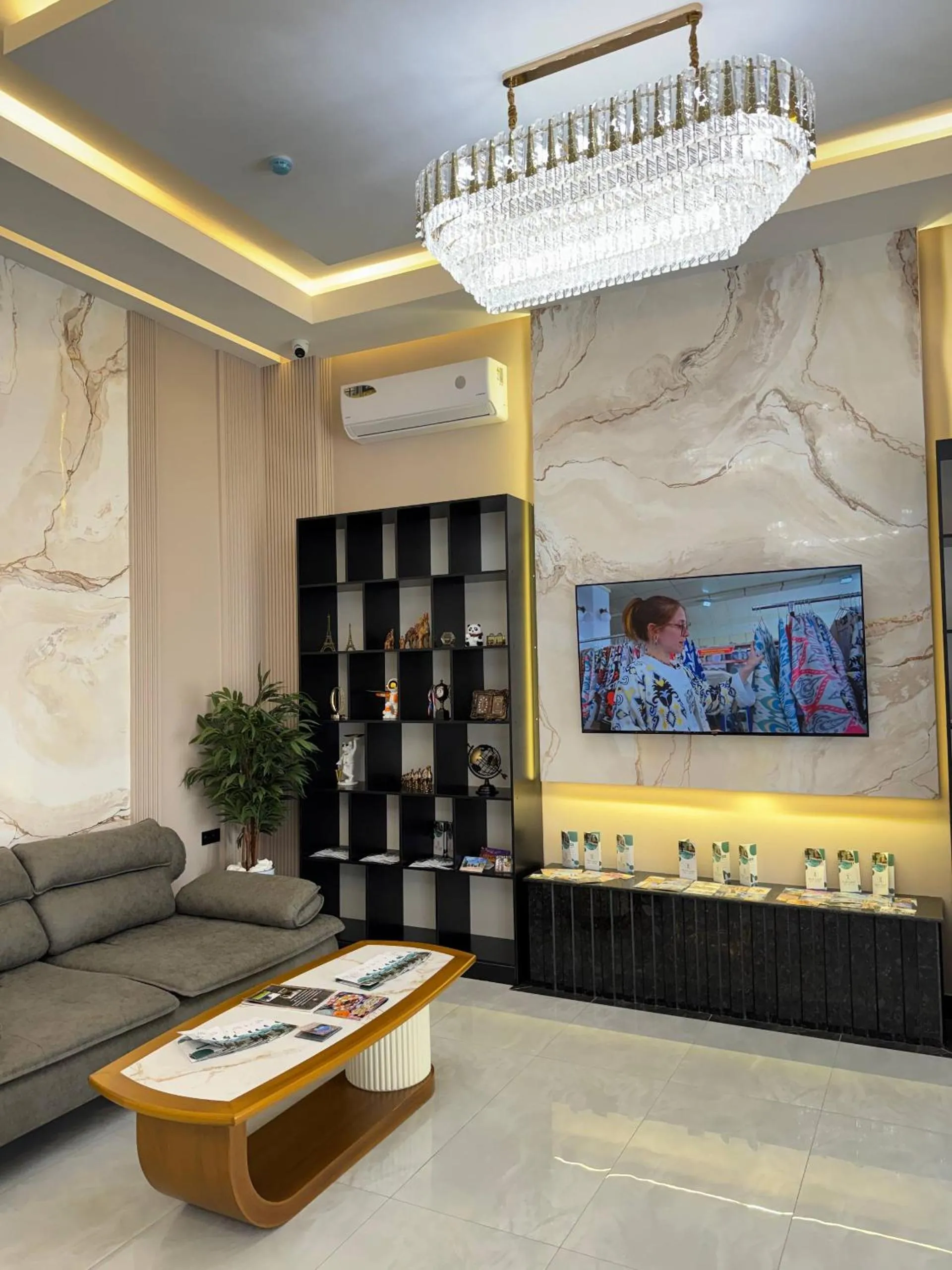 Property building in Rich Land Hotel