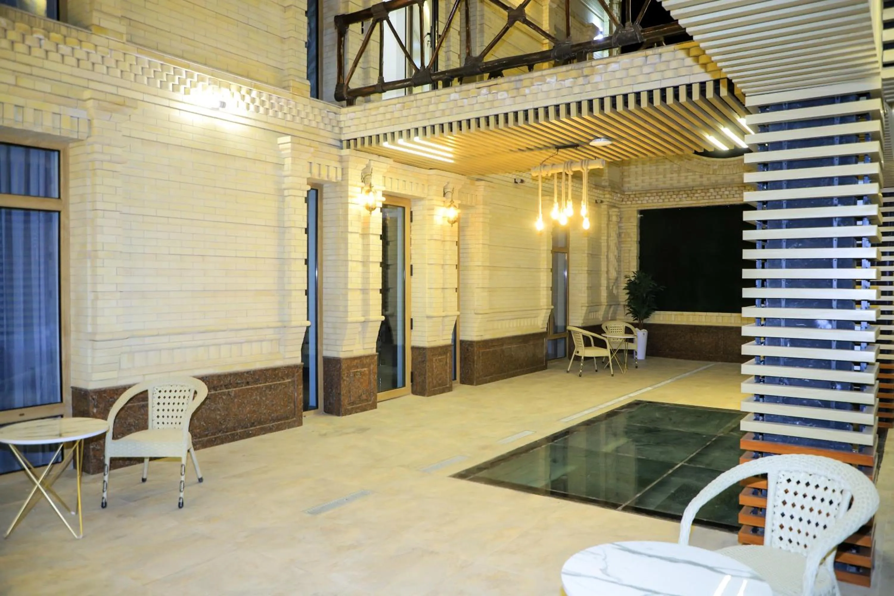 Inner courtyard view in Rich Land Hotel