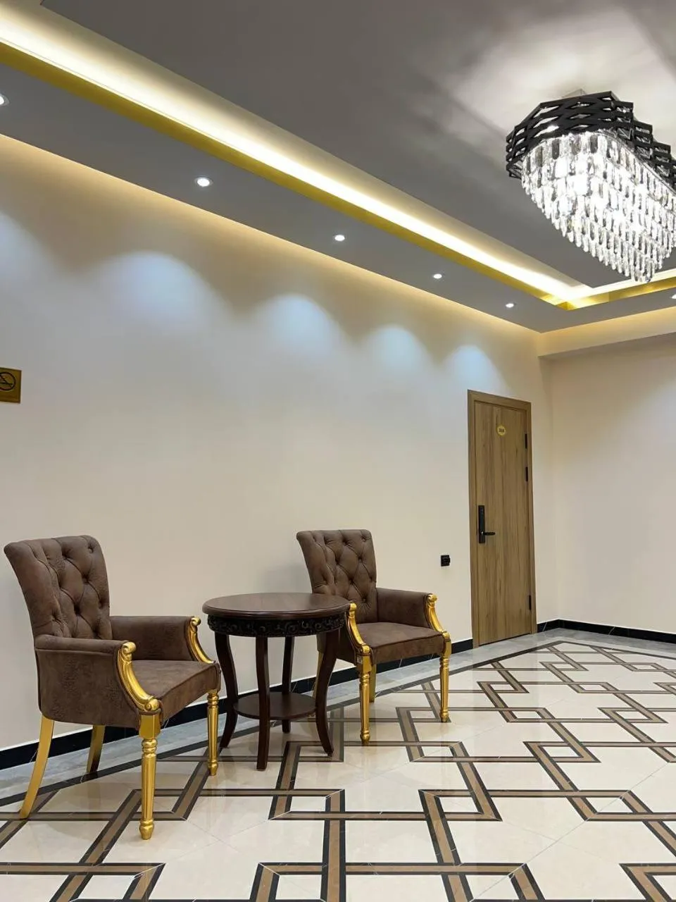 Seating area in Rich Land Hotel
