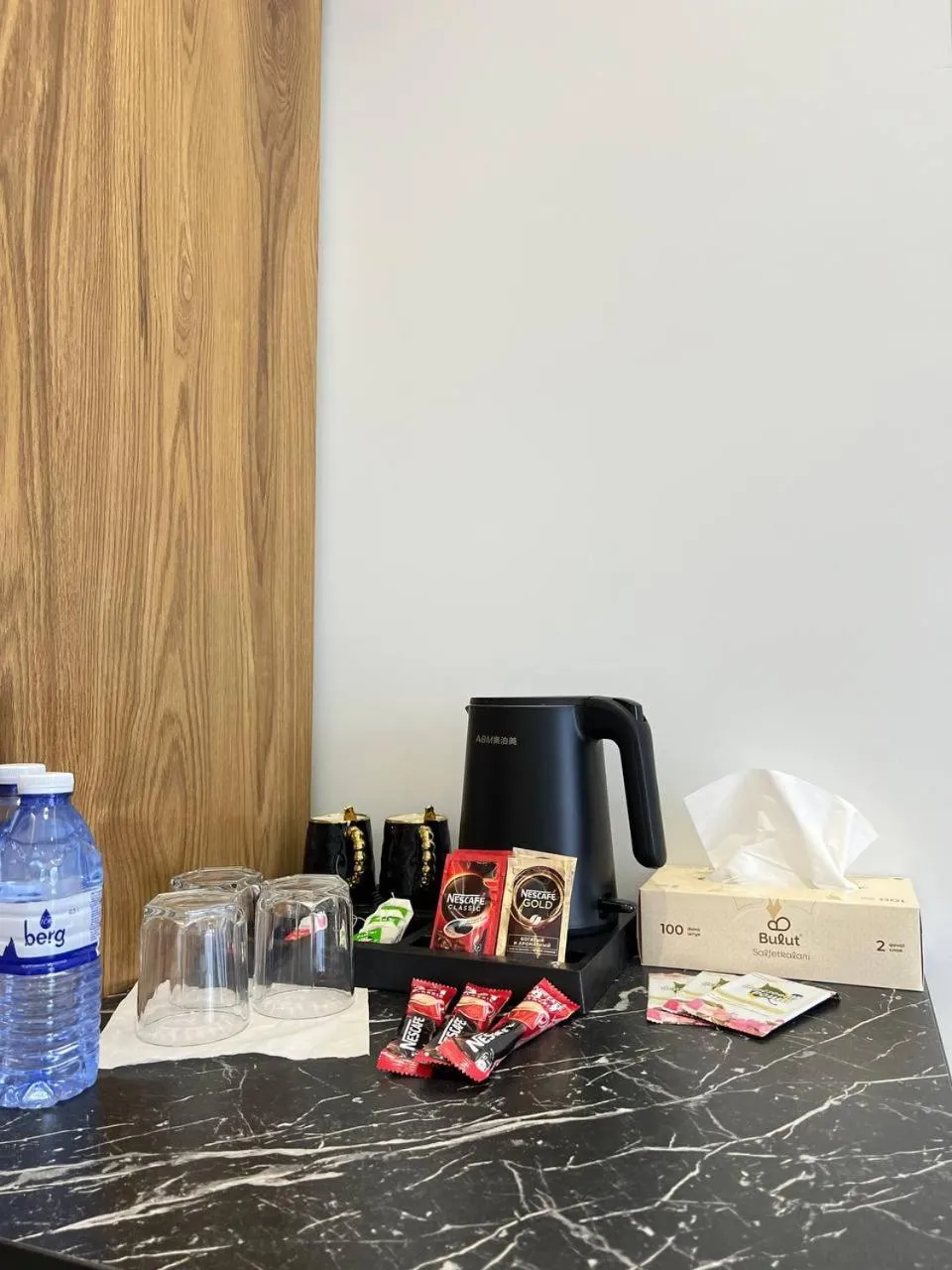Coffee/tea facilities in Rich Land Hotel