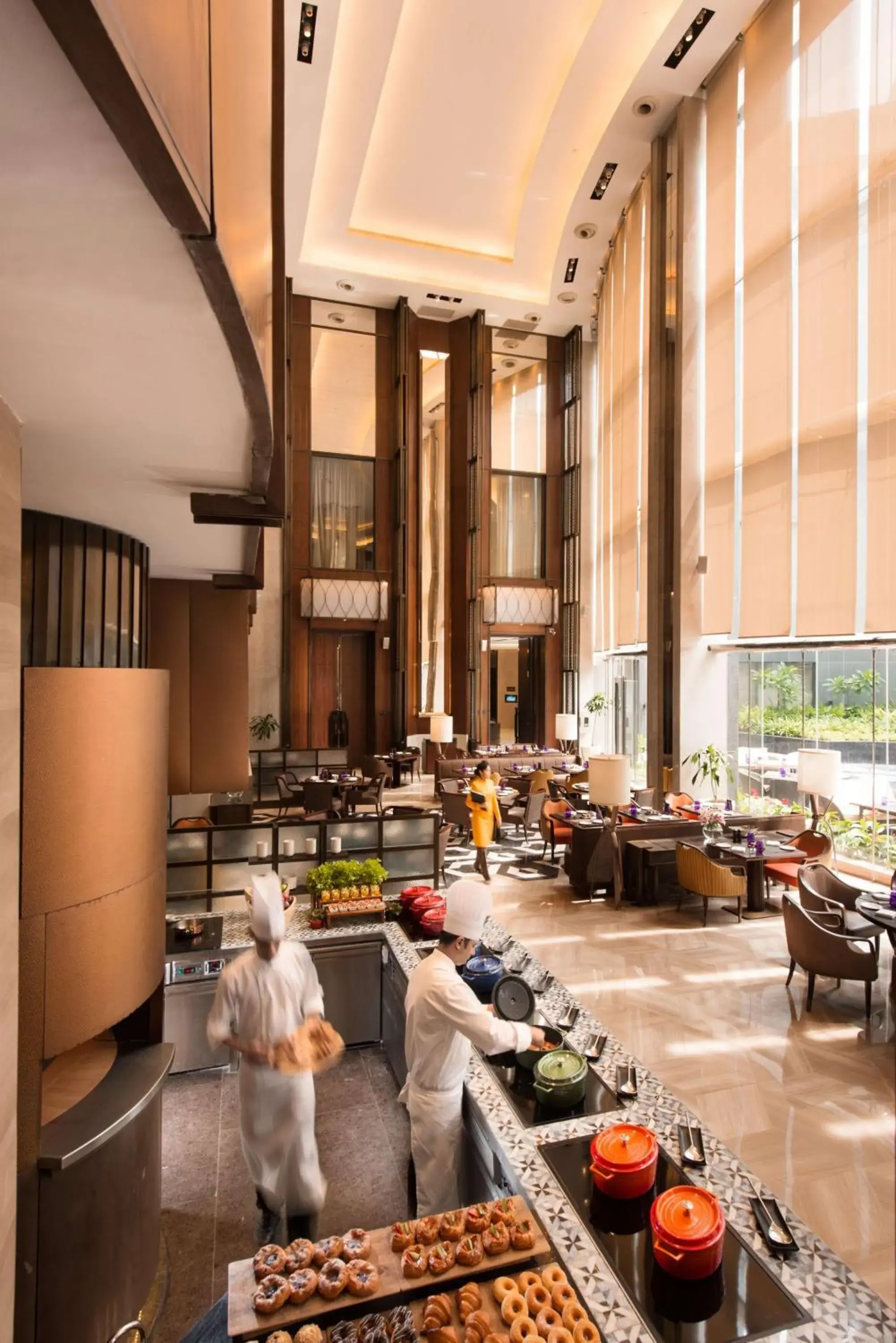 Restaurant/places to eat in Conrad Pune Restaurant/places to eat in Conrad Pune
