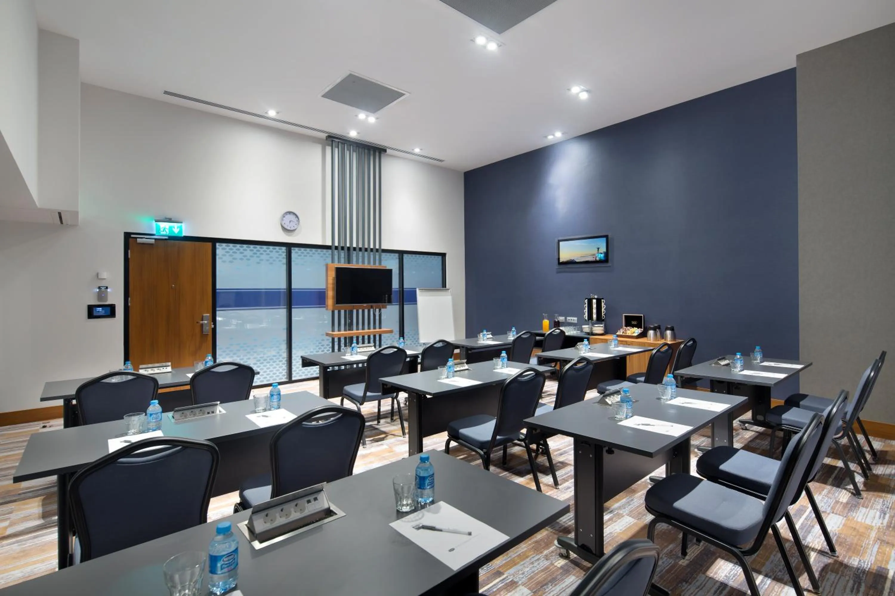 Banquet/Function facilities in Hampton By Hilton Kocaeli Symbol
