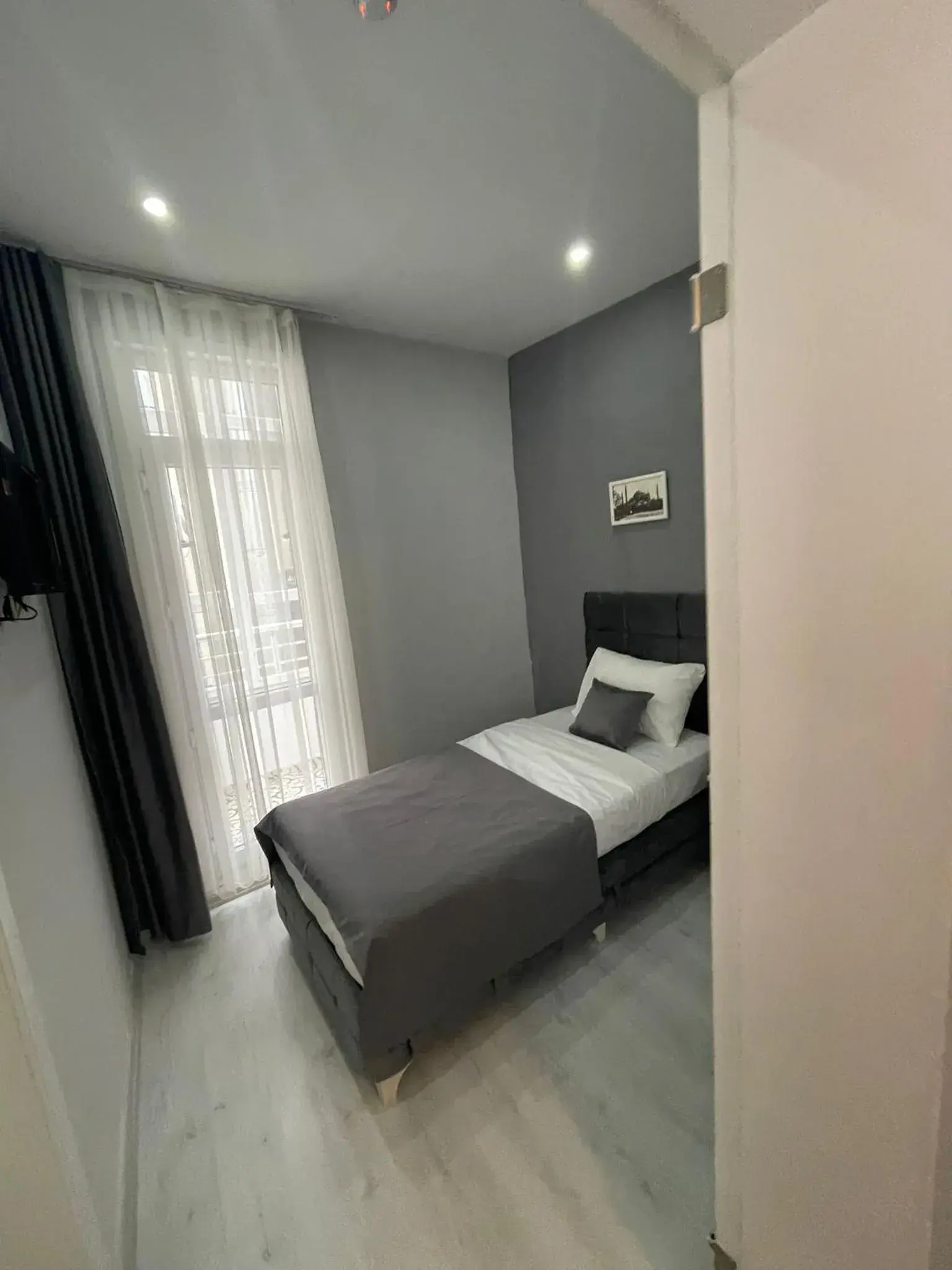 Bed in Oldmile Palace Hotel Bed in Oldmile Palace Hotel