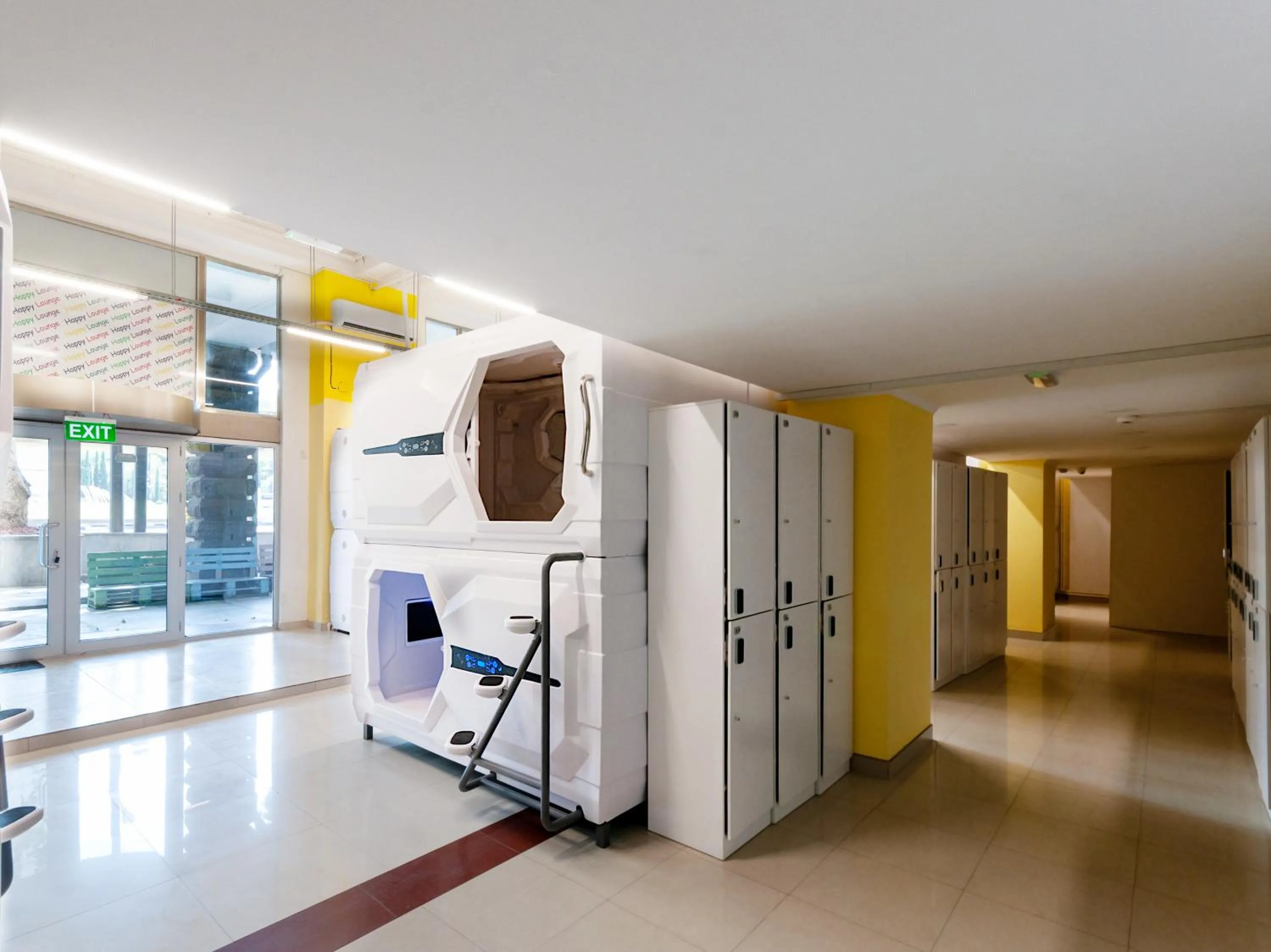 Bedroom in Capsule Hotel Happy lounge