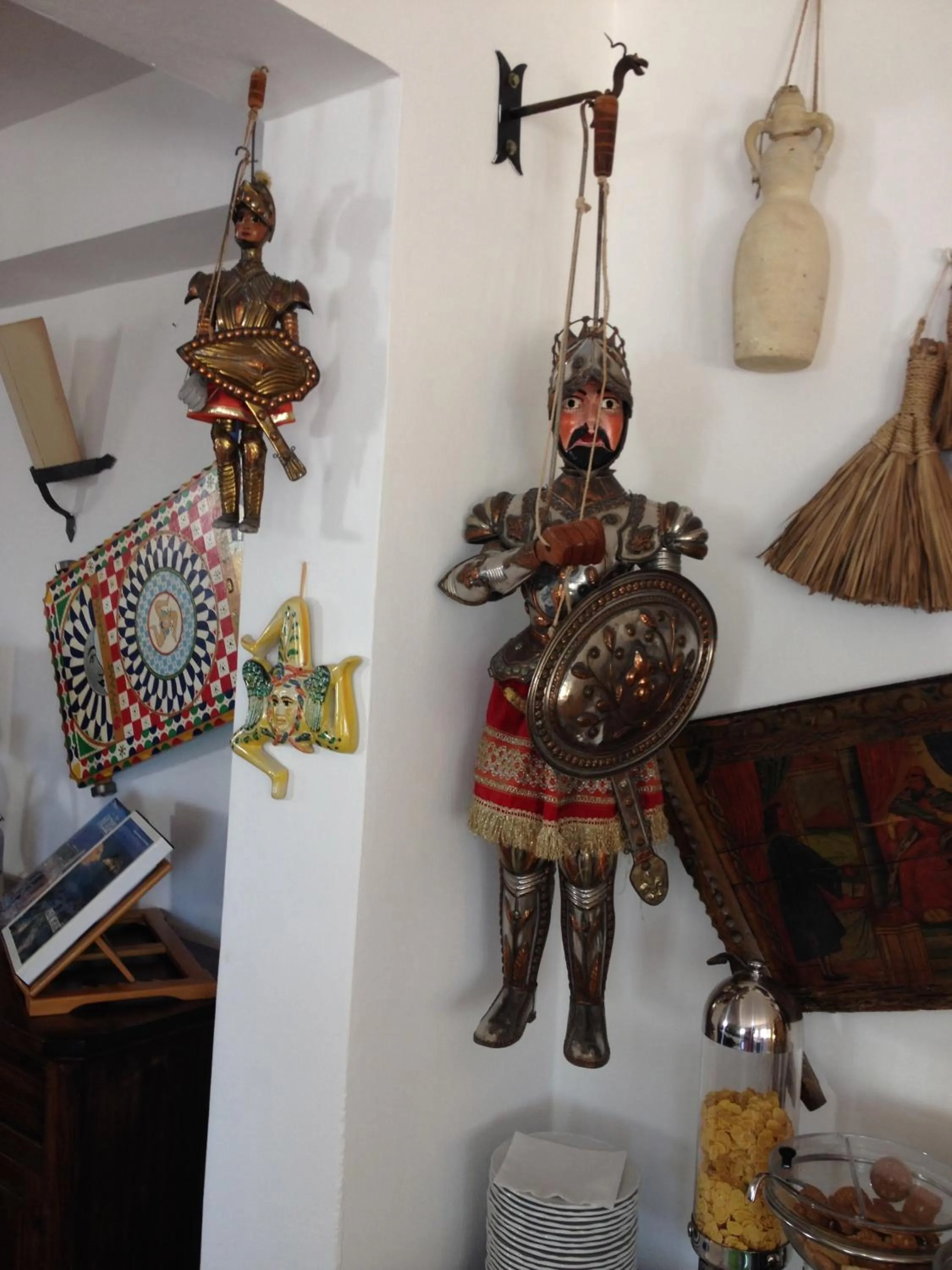 Decorative detail in Hotel Macondo