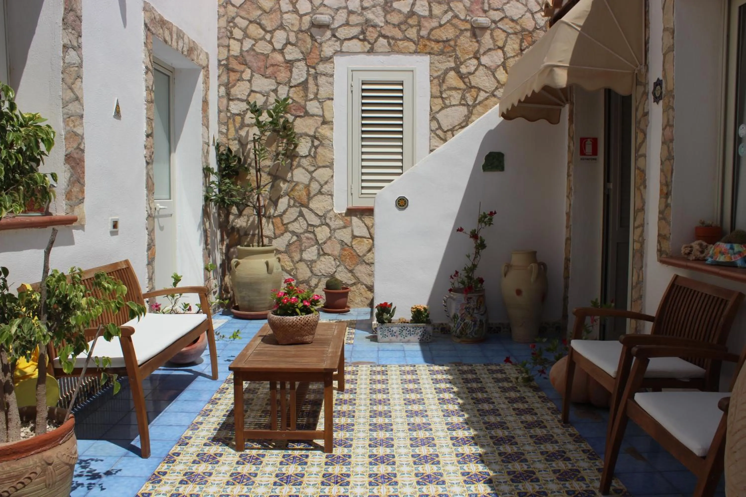 Patio in Hotel Macondo