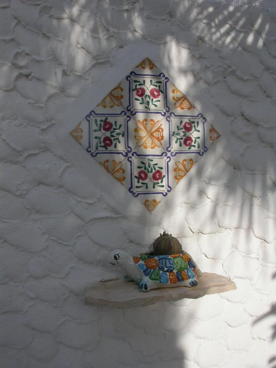 Decorative detail in Hotel Macondo